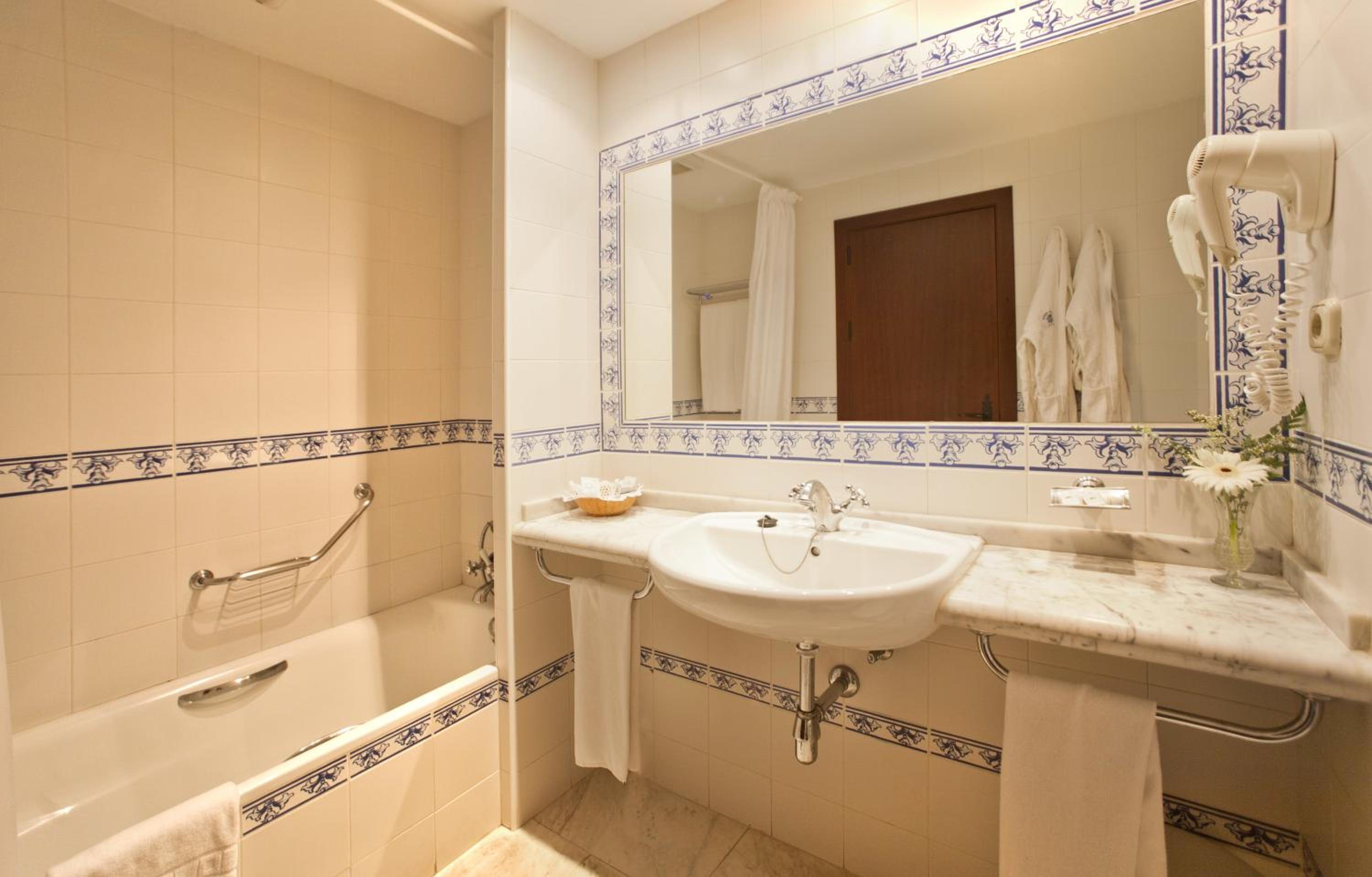 Superior Double Room - Photo 2