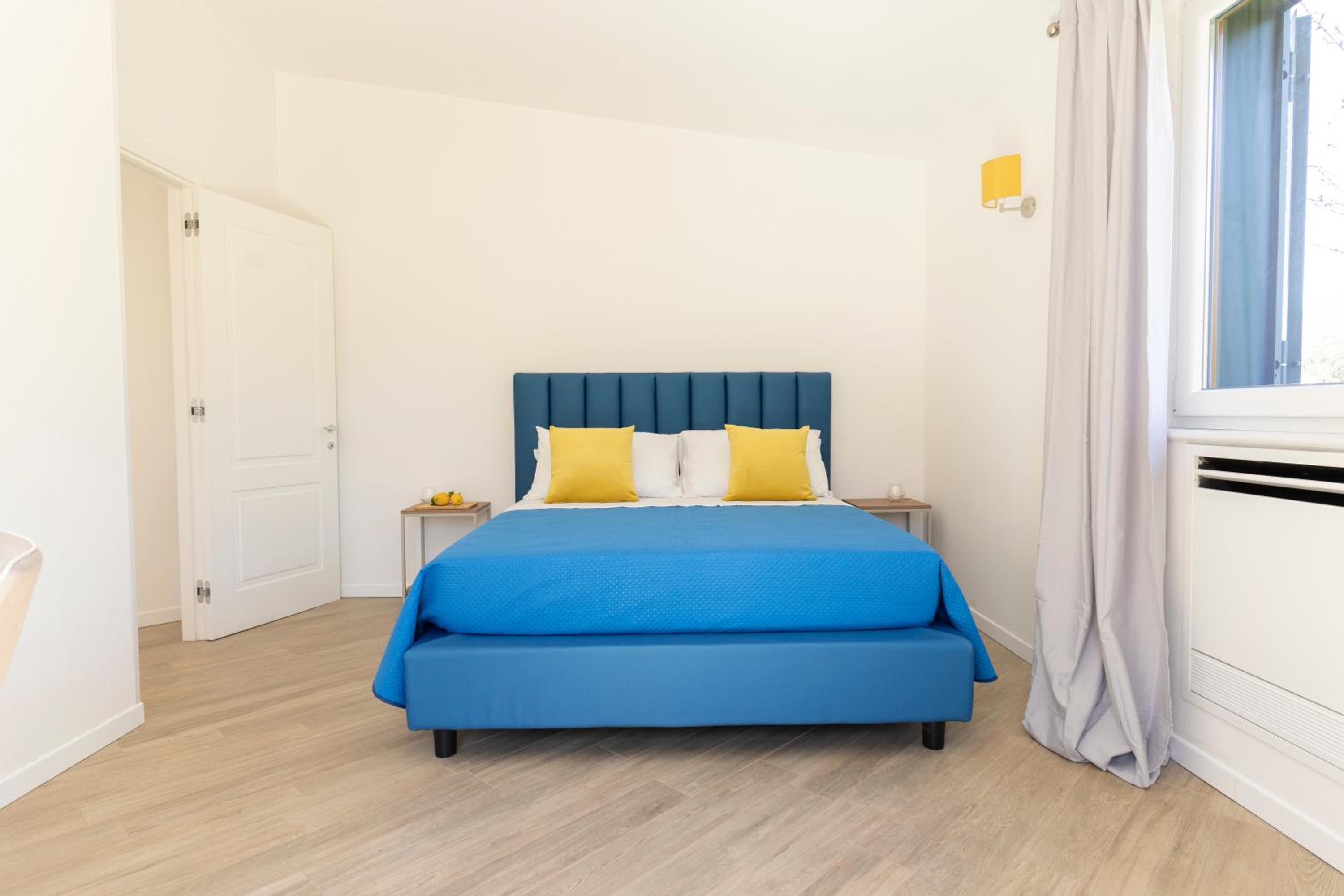 Double Room with Garden View - Photo 3