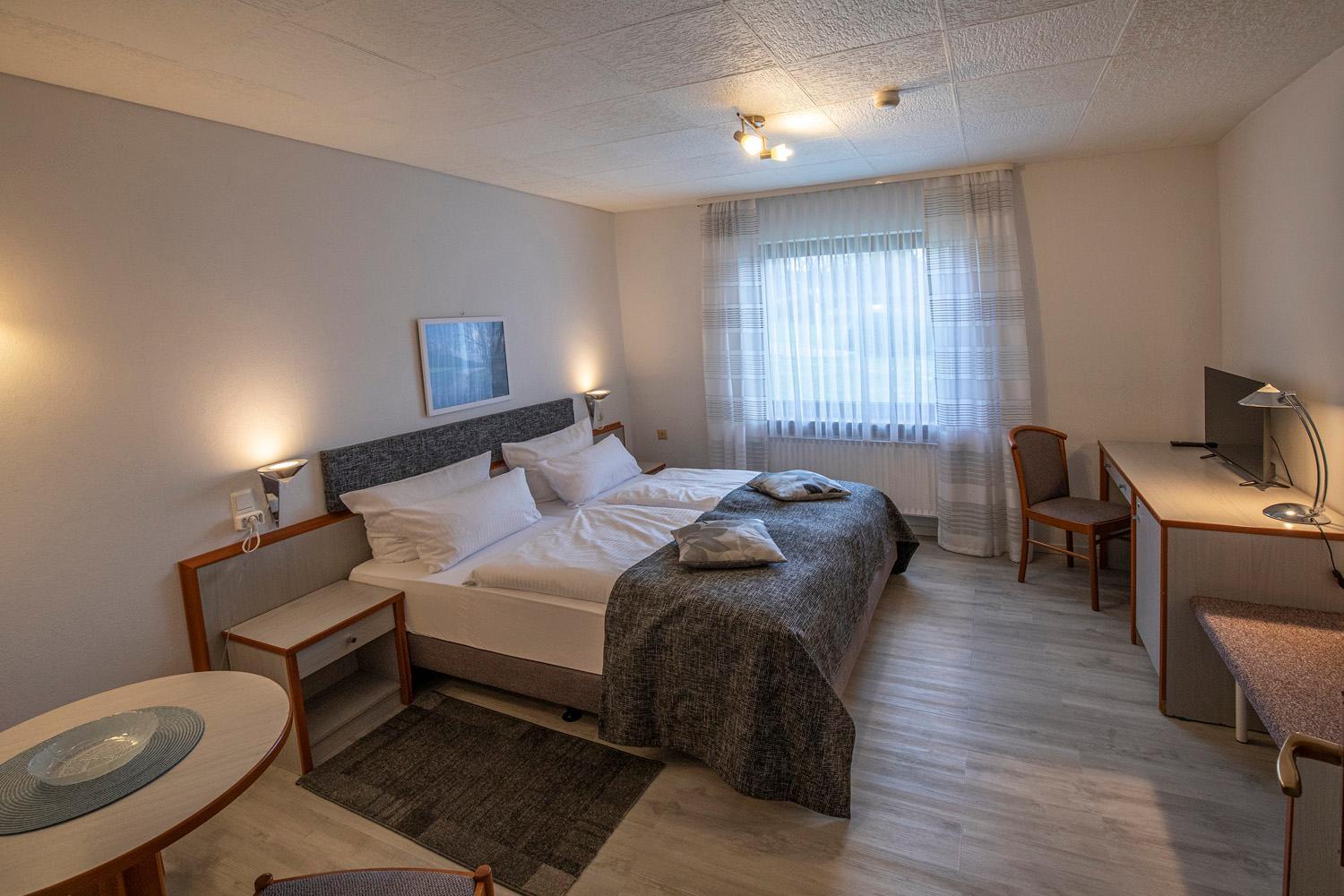 Deluxe Double Room - Photo 10