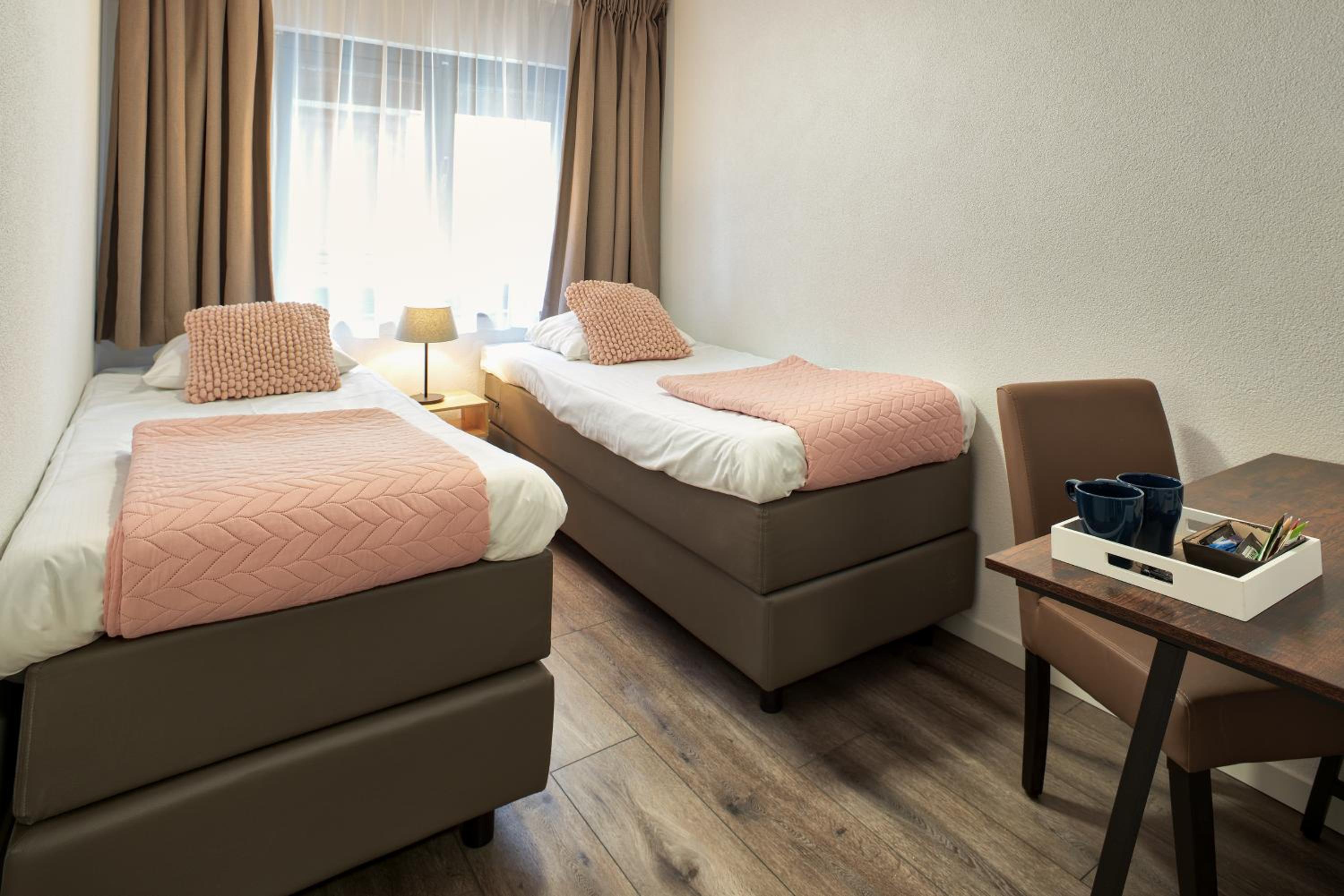 Budget Double Room - Photo 1
