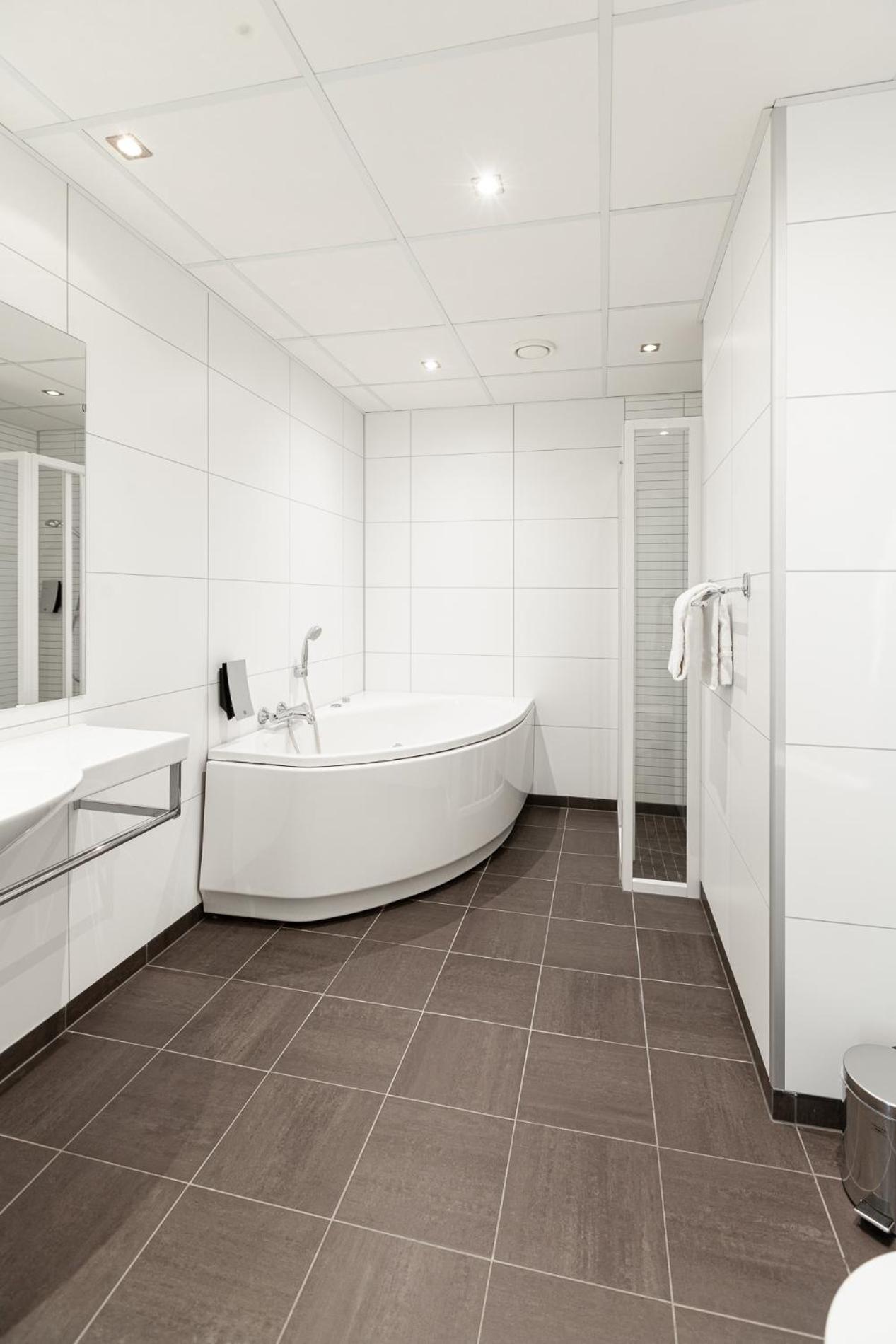 Junior Suite with Sea View - Photo 2