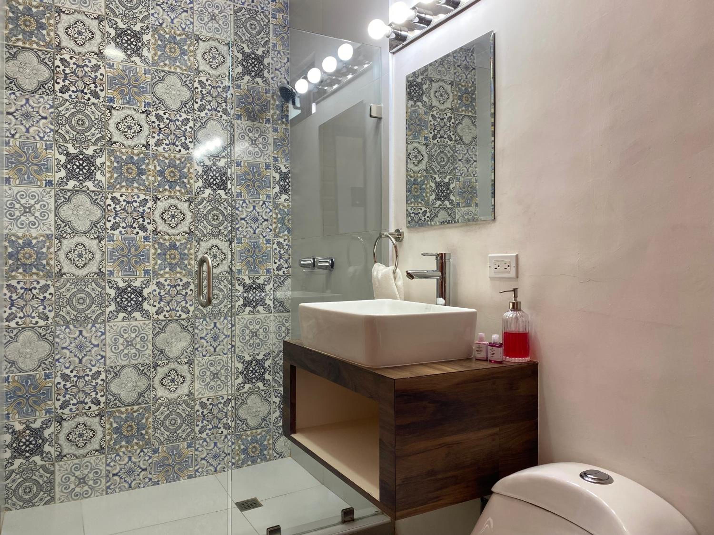 Double Room - Photo 9