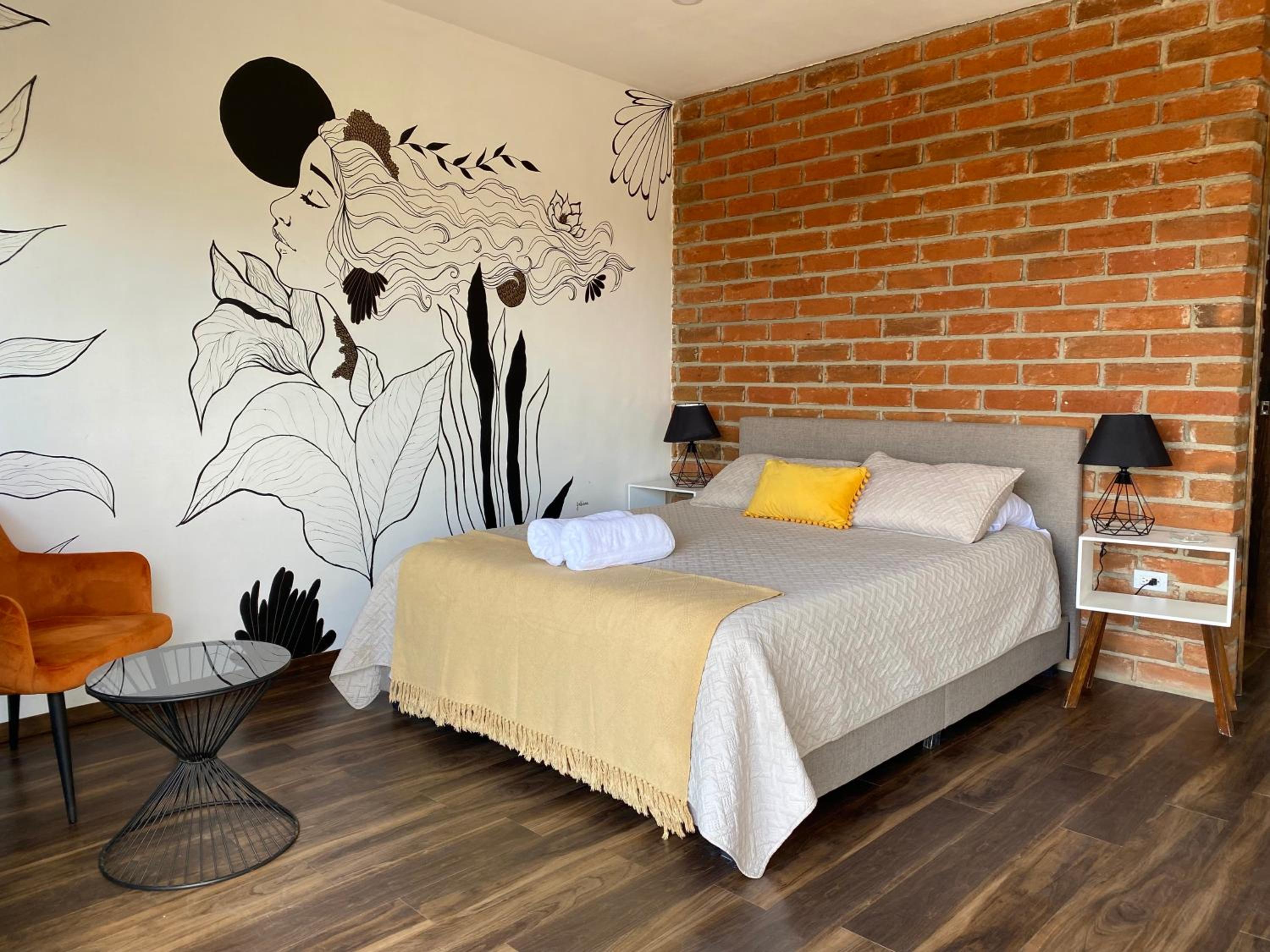 Double Room - Photo 7