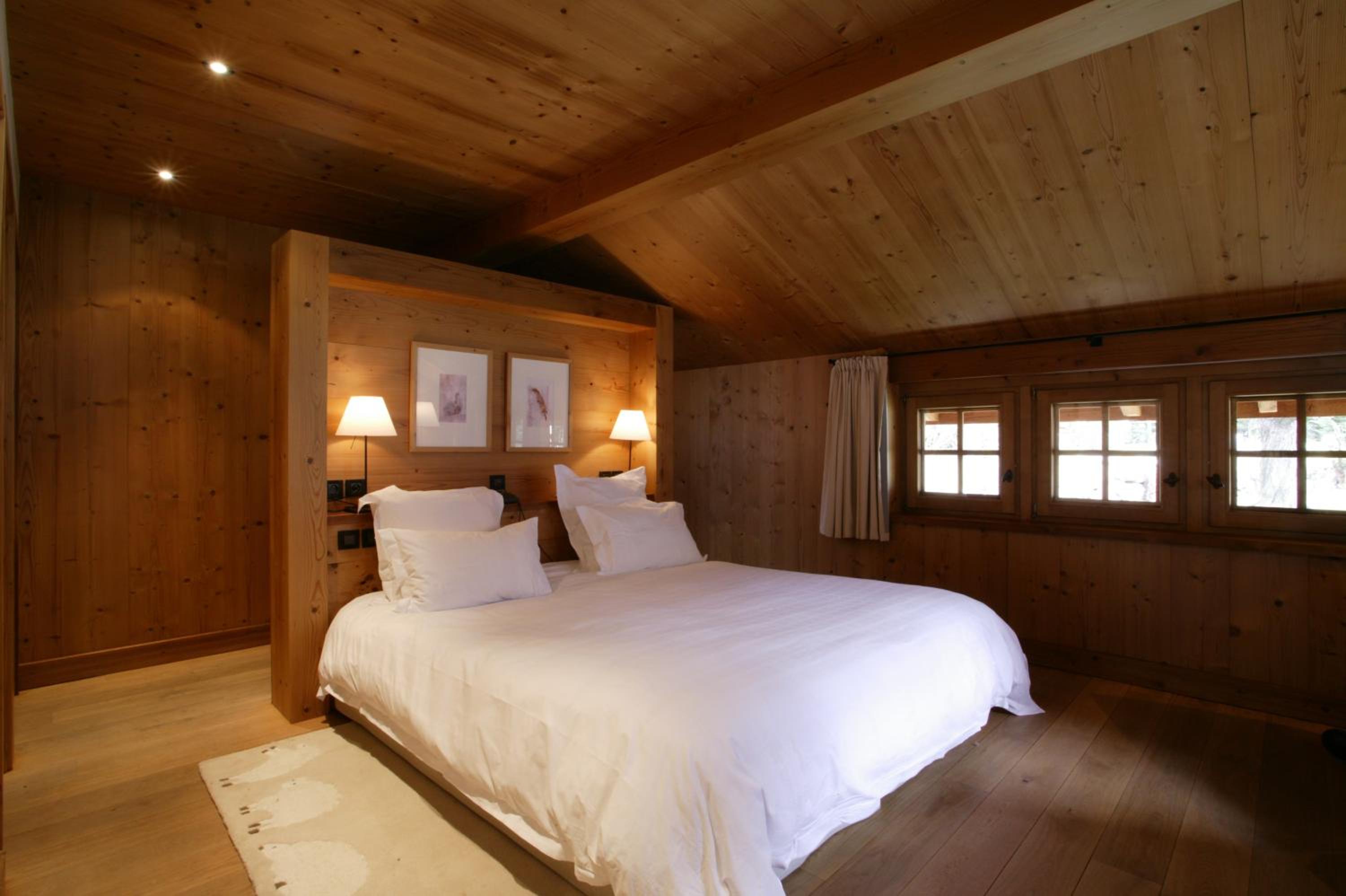 Chalet photo