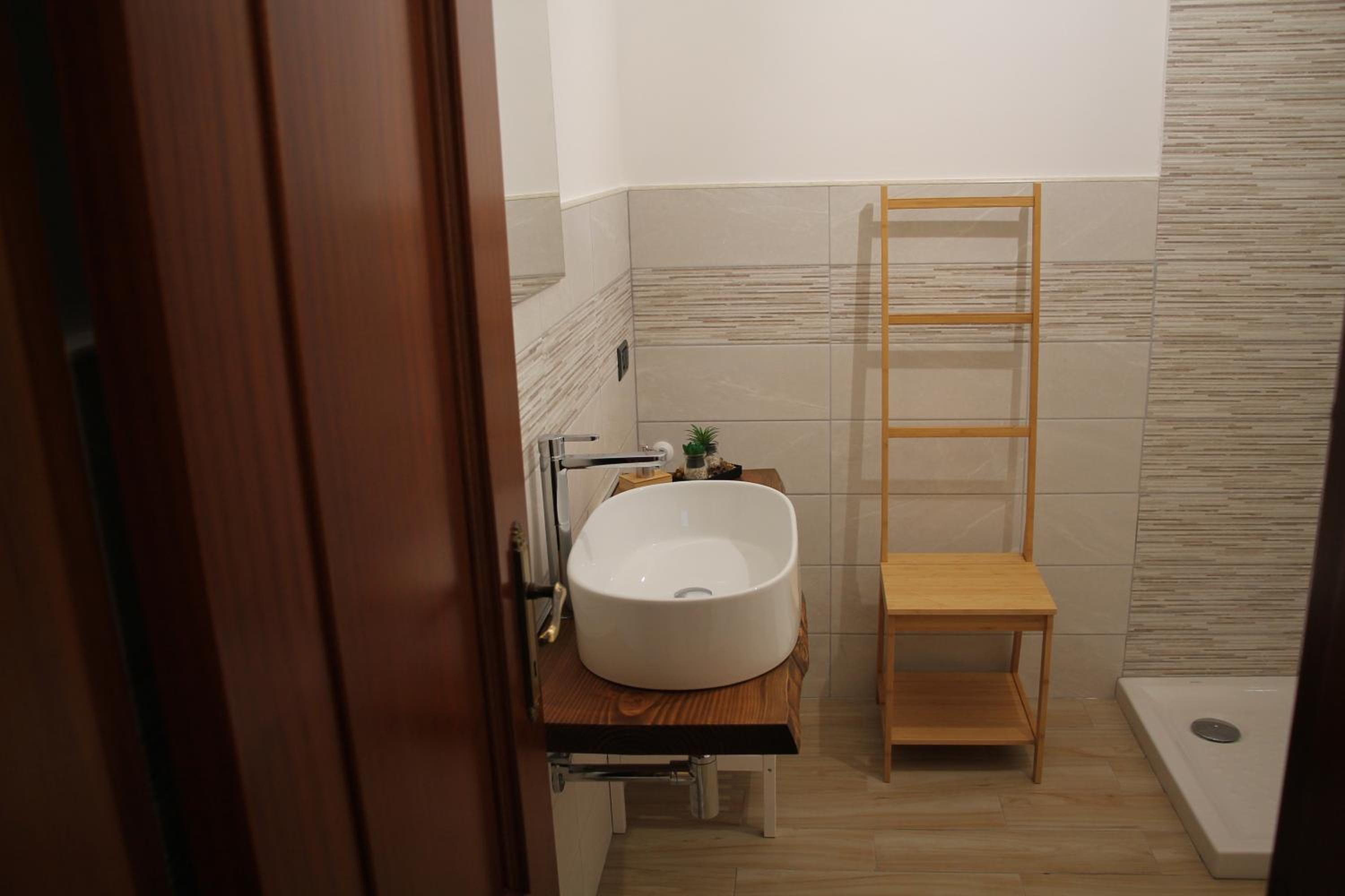 Quadruple Room with Private Bathroom photo 3