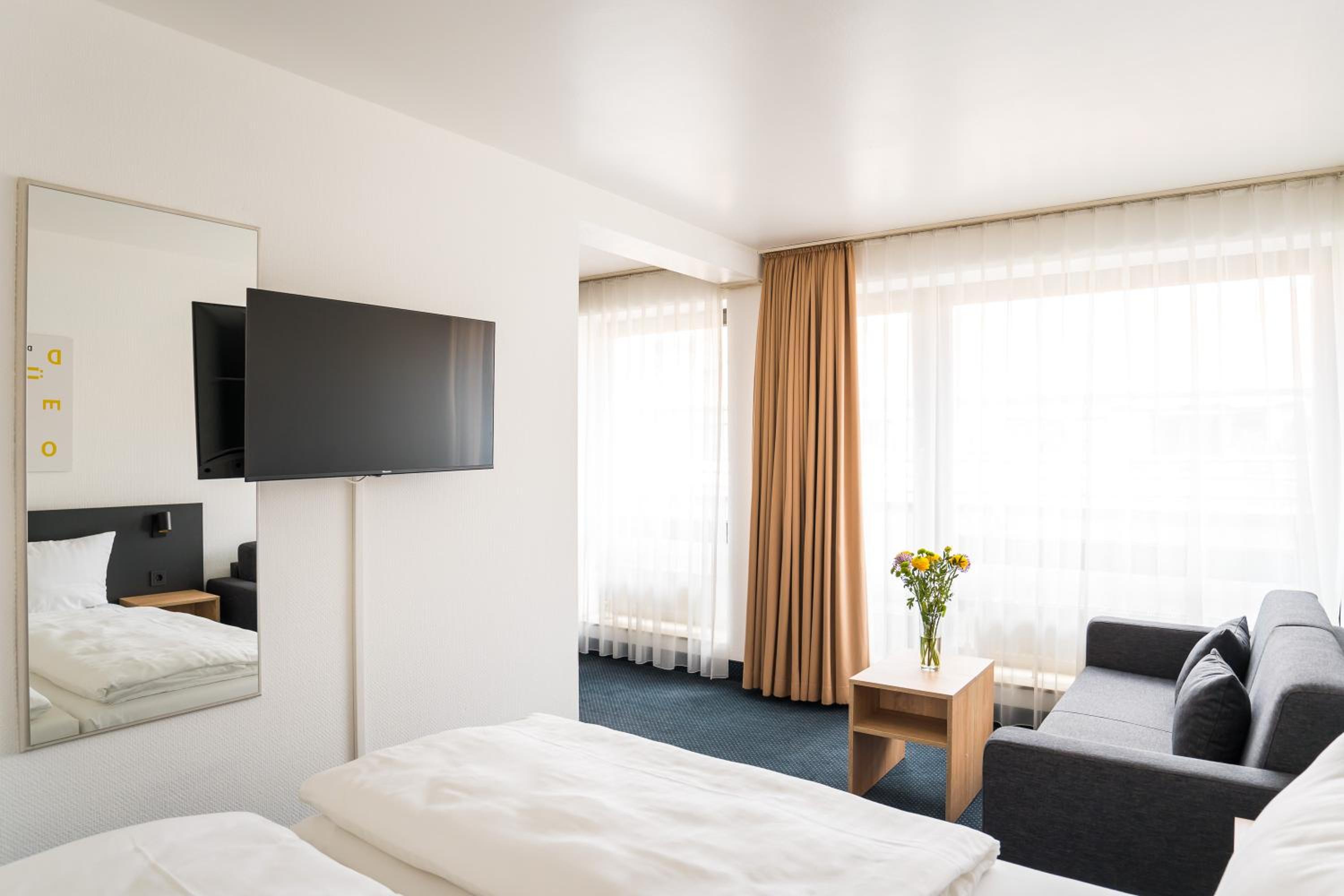 Deluxe Single Room