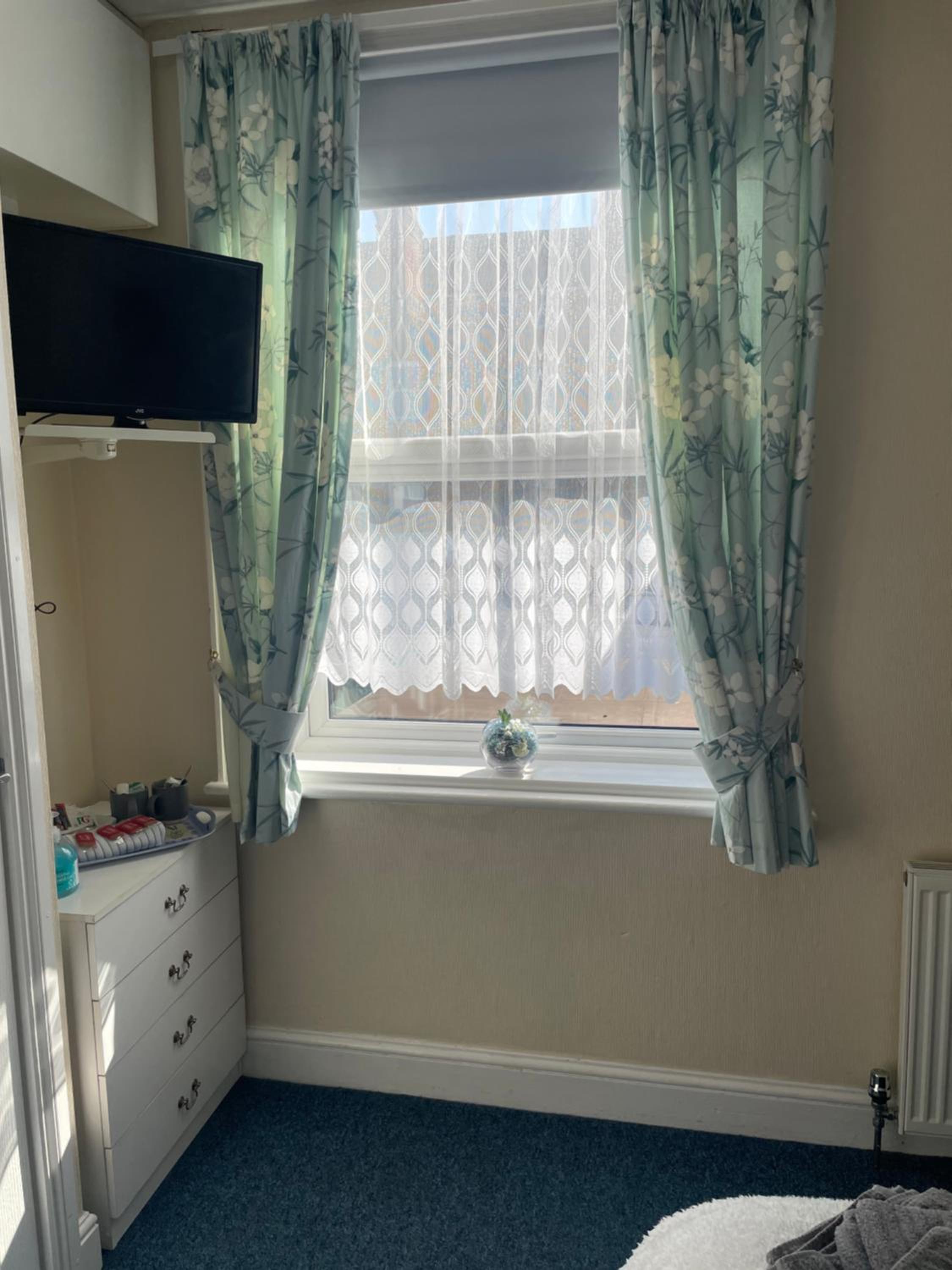 Budget Double Room photo 3
