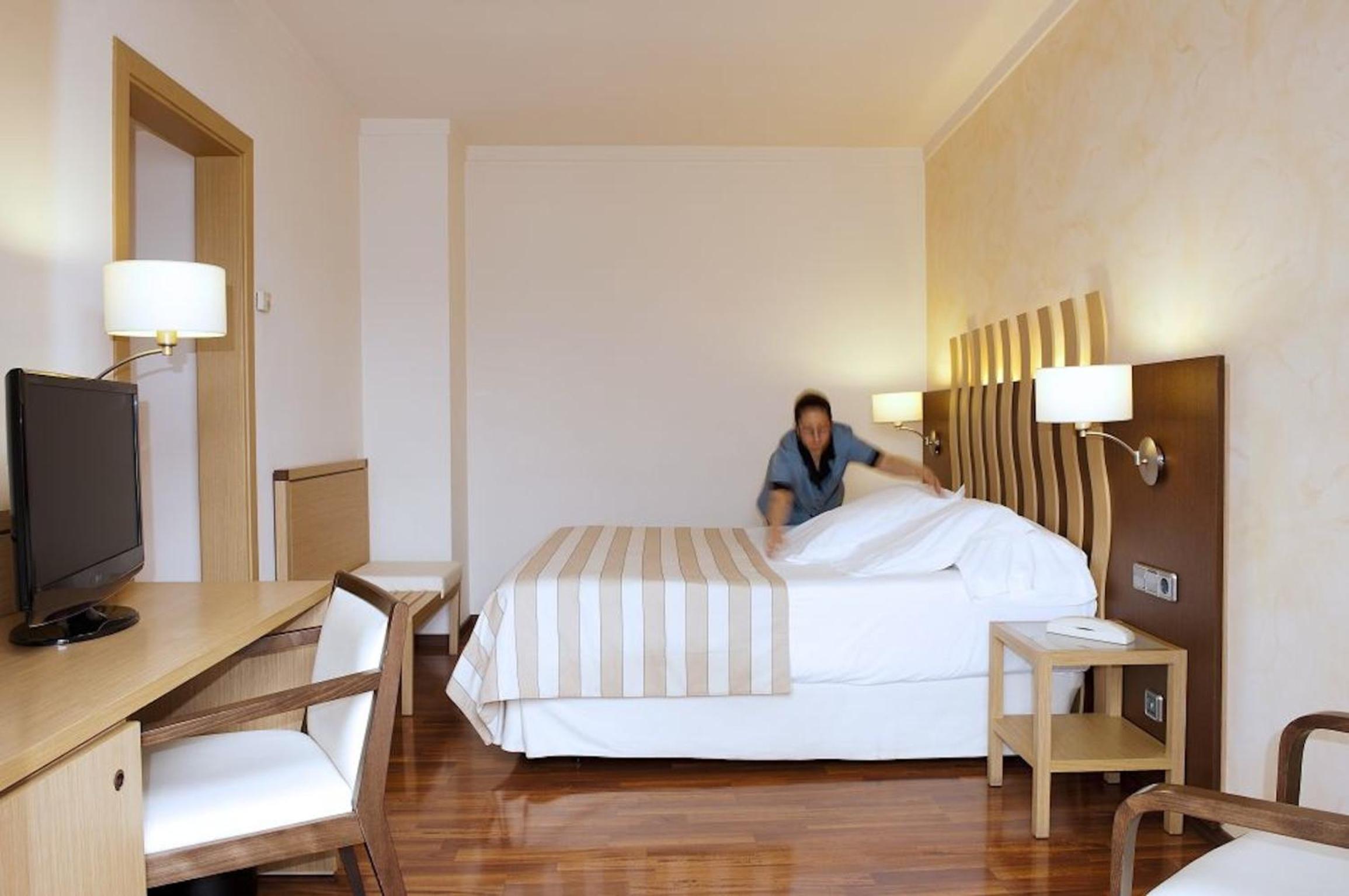 Double Room - Photo 8