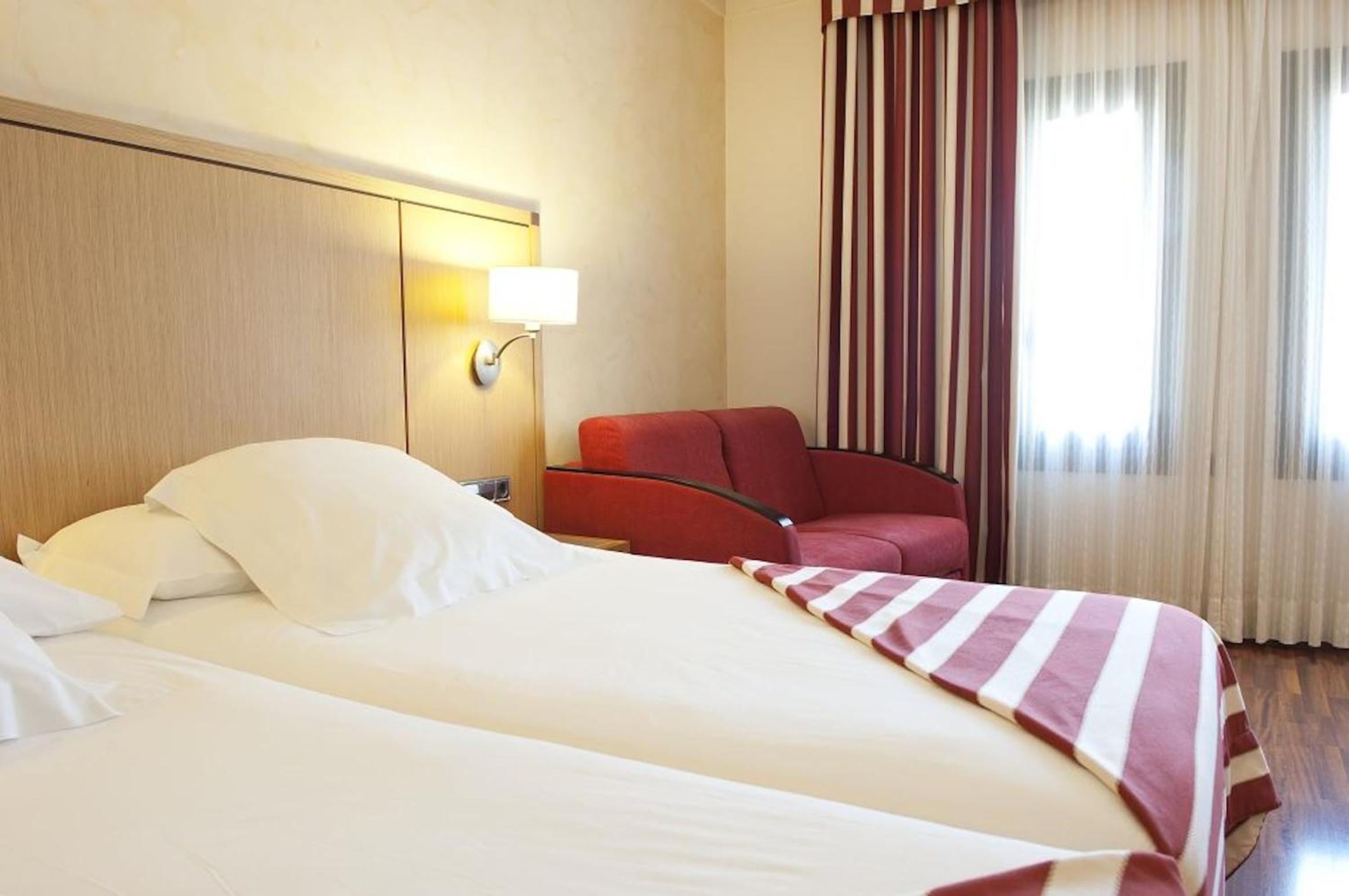 Double Room - Photo 10