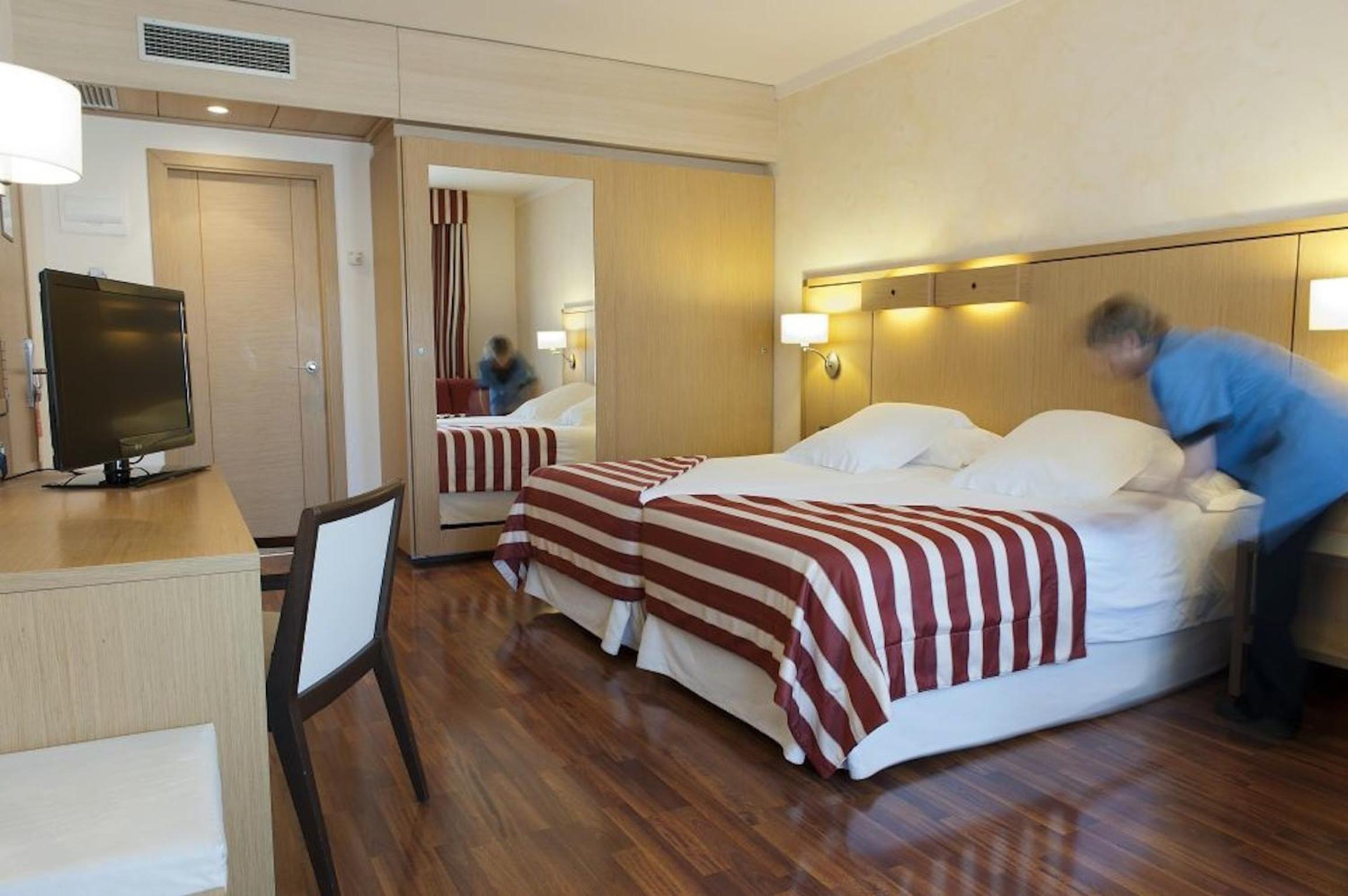 Double Room - Photo 7