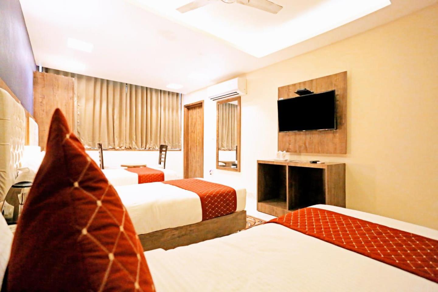Classic Triple Room - Photo 14