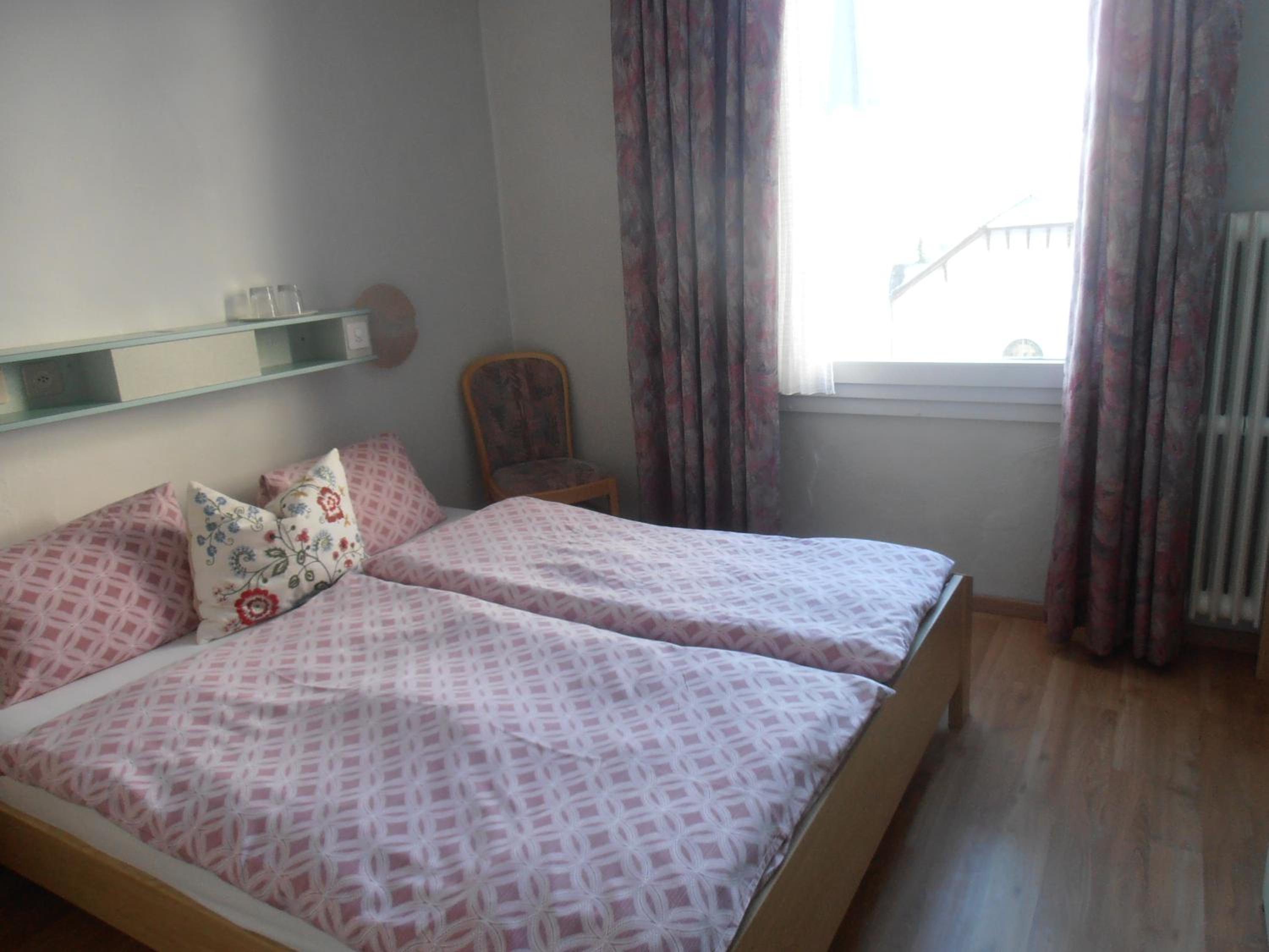 Family Room - Photo 5
