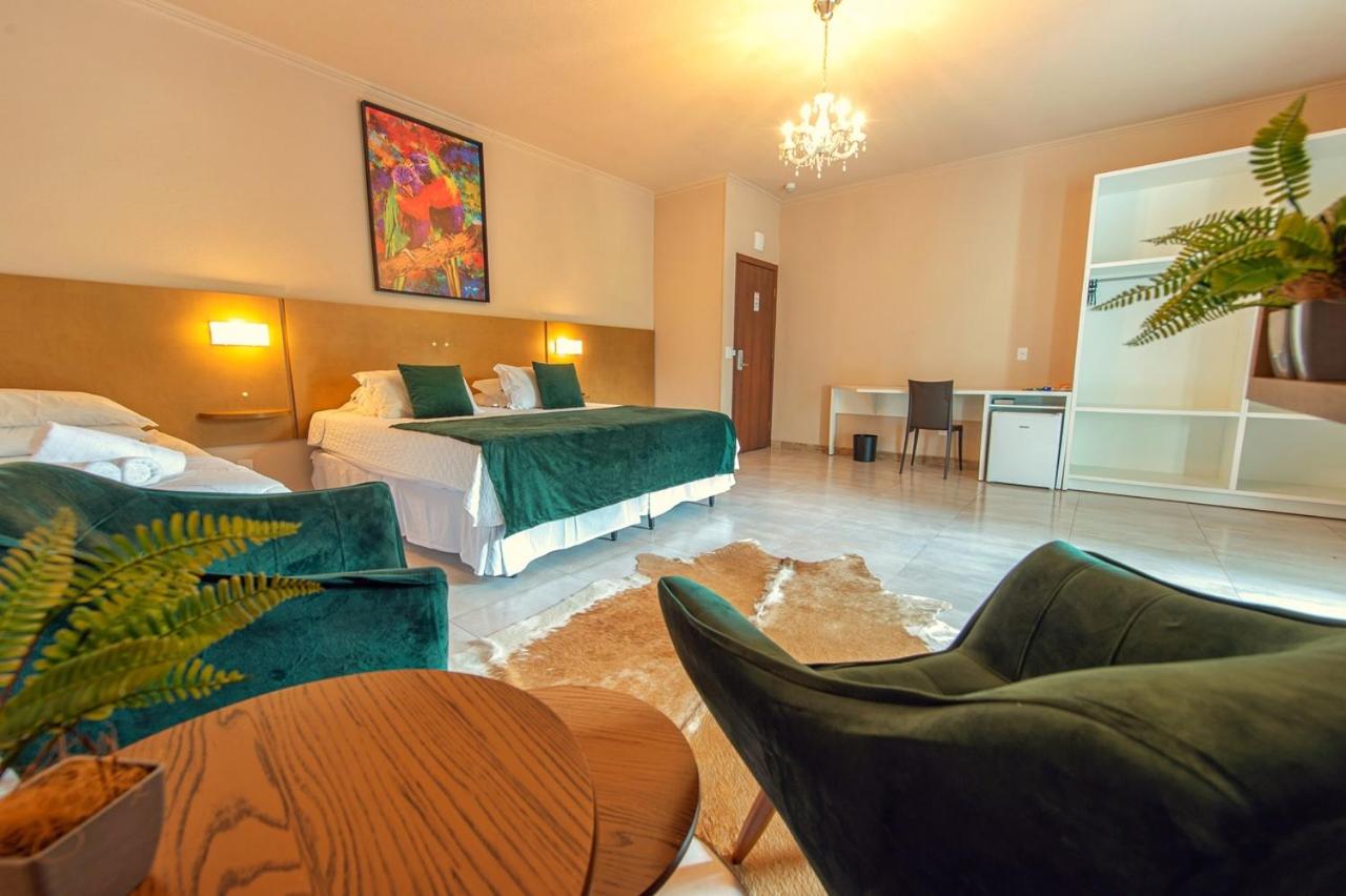 King Suite with Spa Bath photo 2