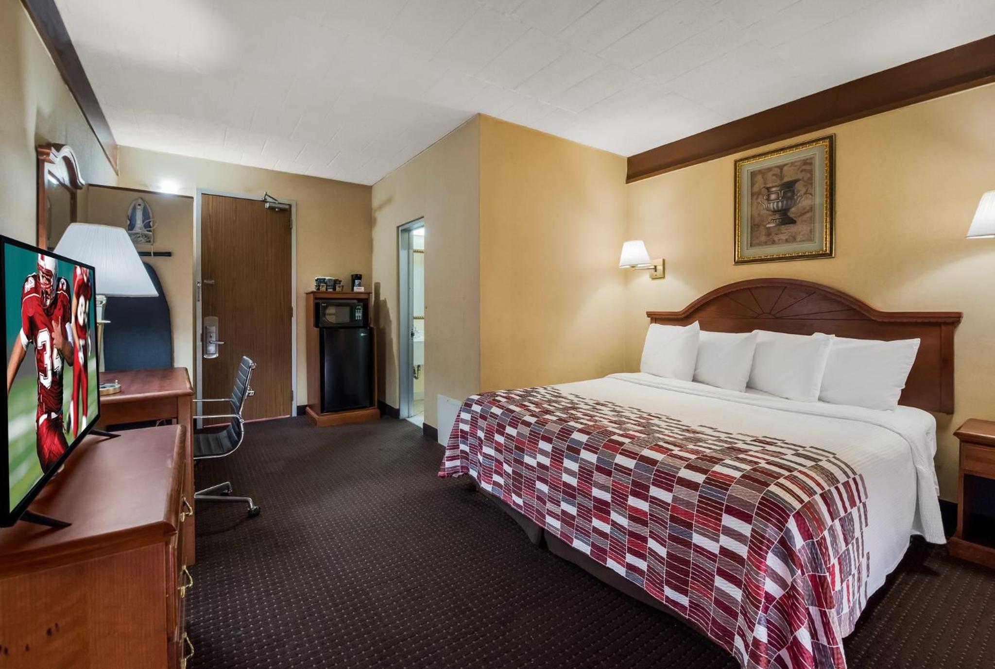 King Room - Non-Smoking photo 3