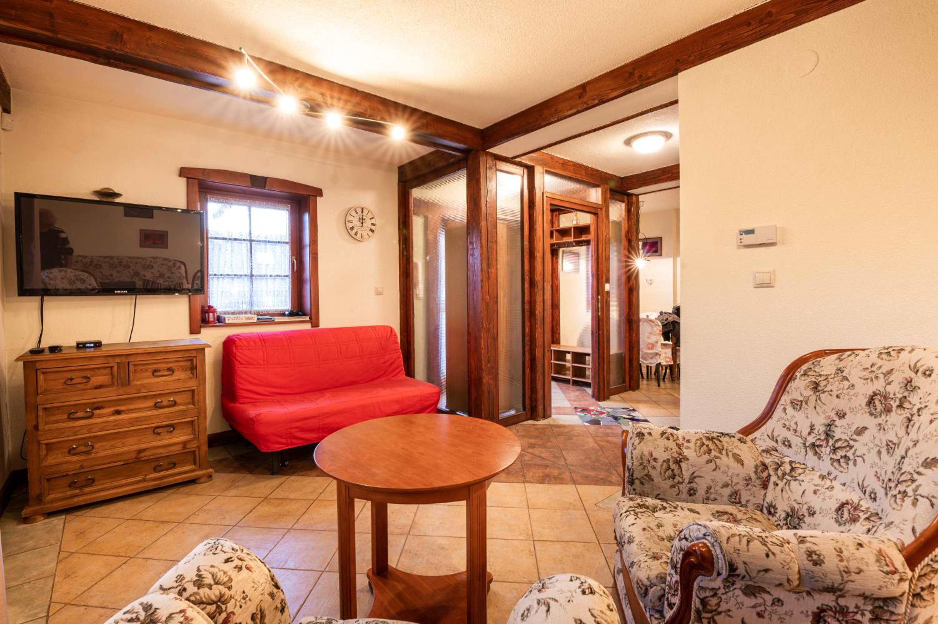Apartment - Photo 2