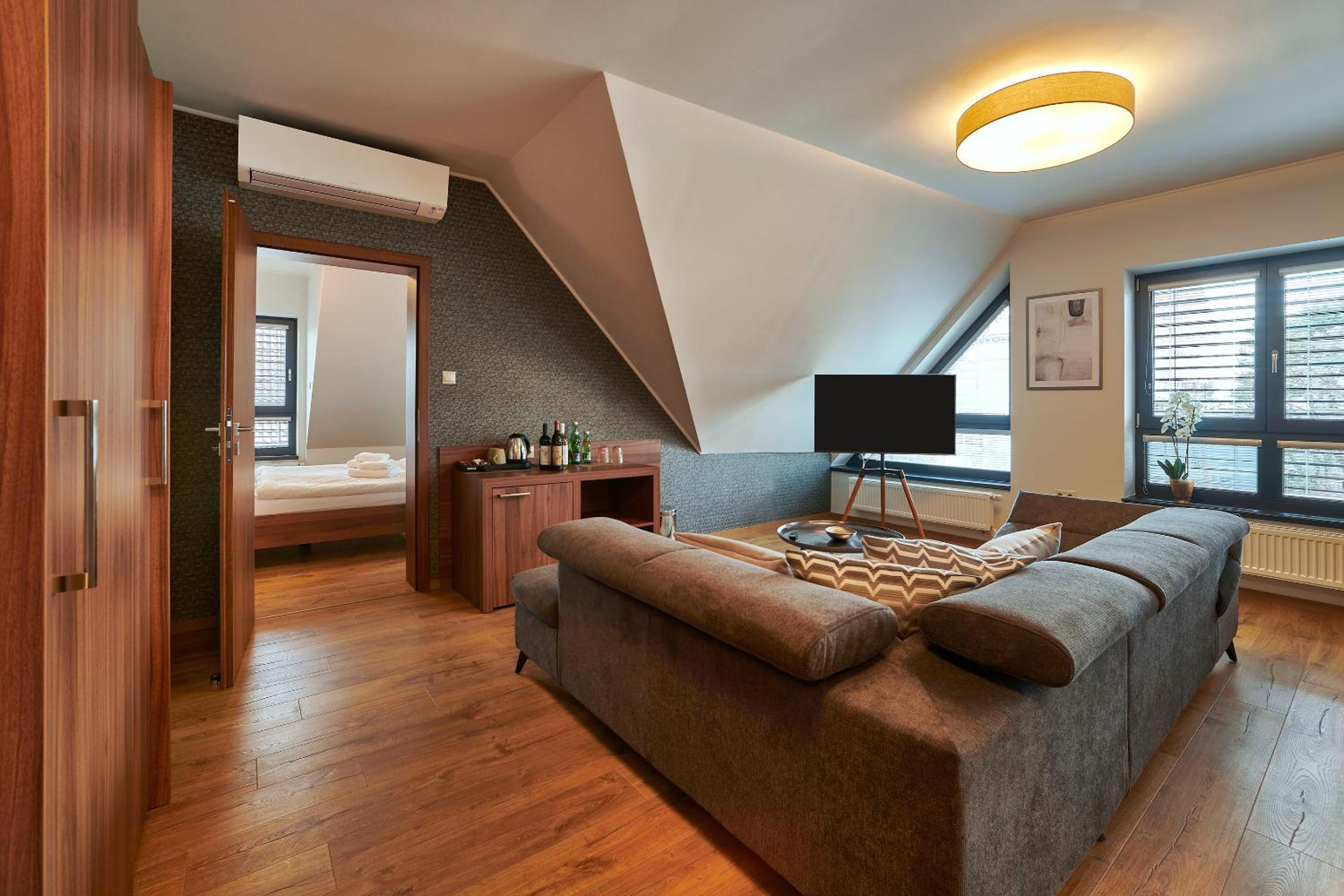 Executive Suite photo 2