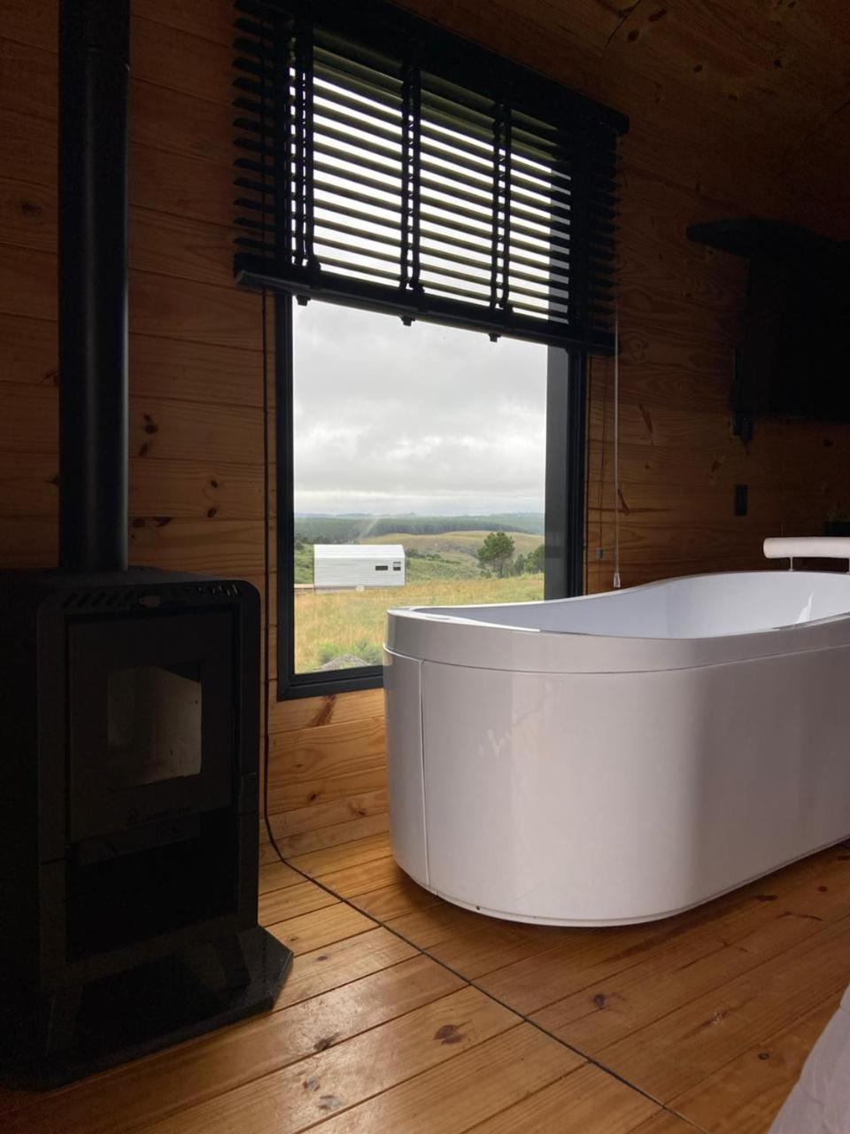 Deluxe Double Room with Bath photo 2