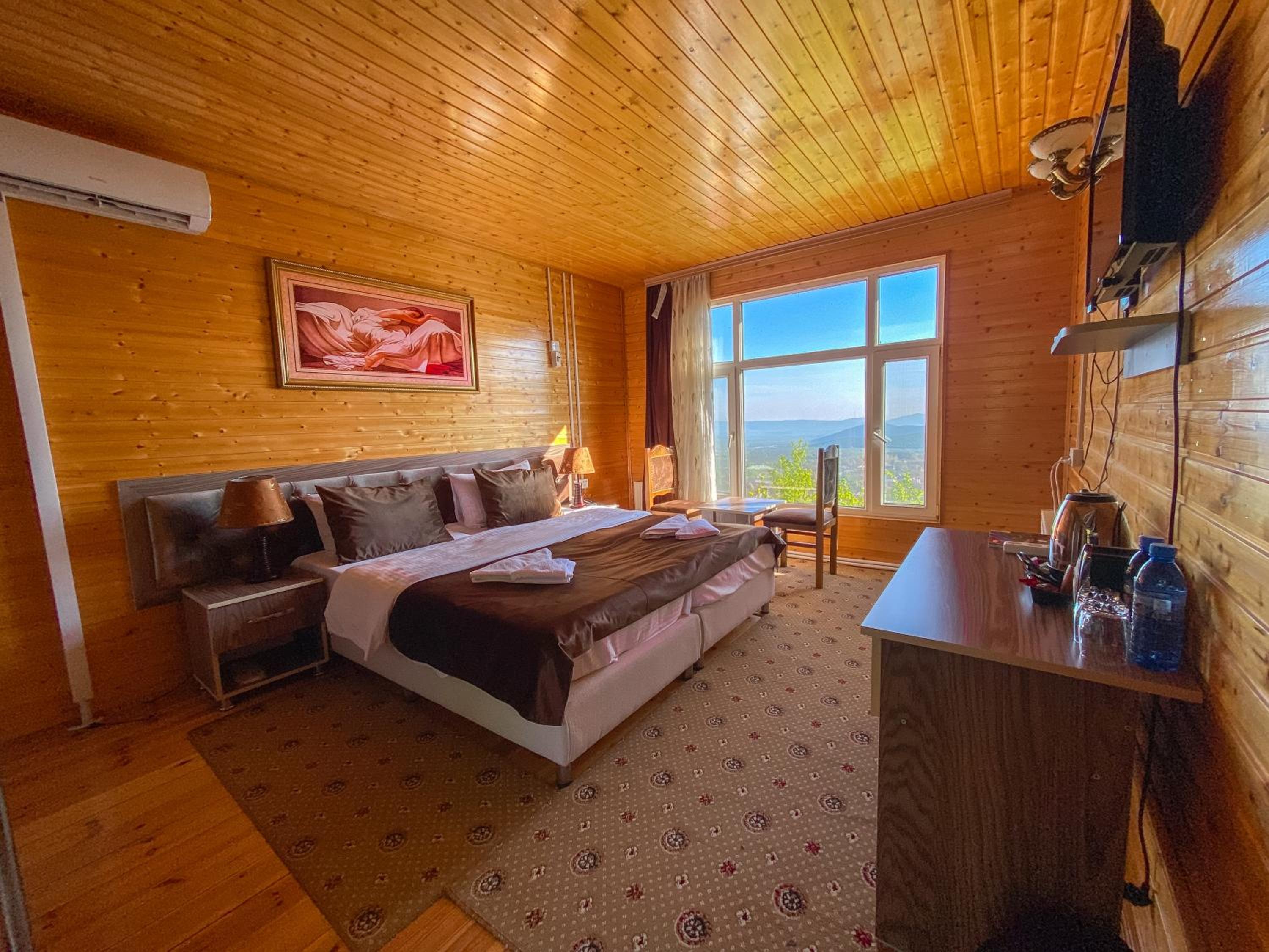 One-Bedroom Cottage