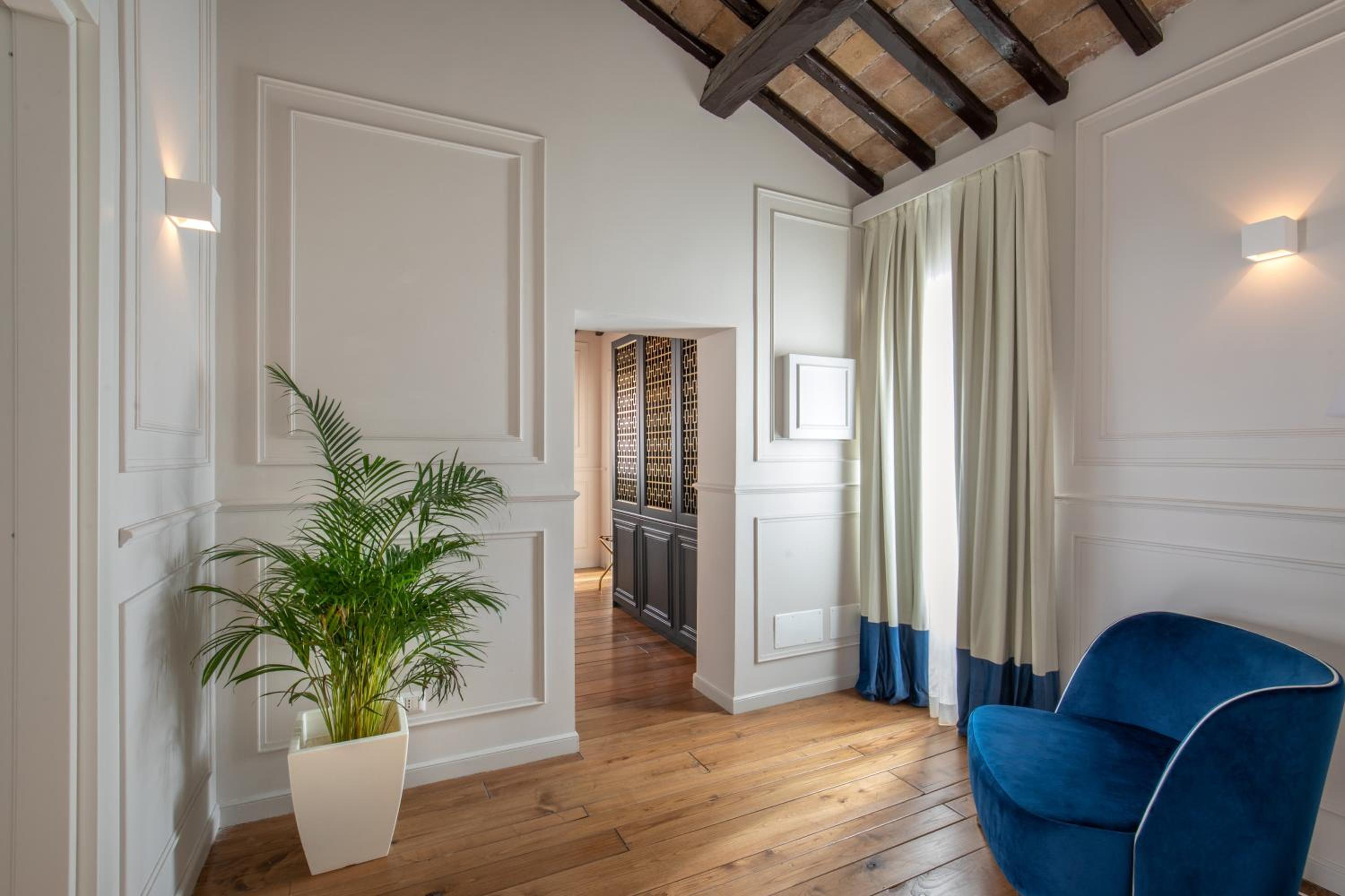Junior Suite with Terrace photo 2