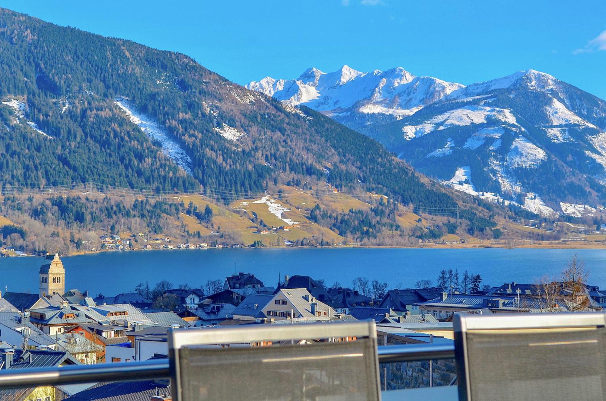 Apartment with Lake View photo 3
