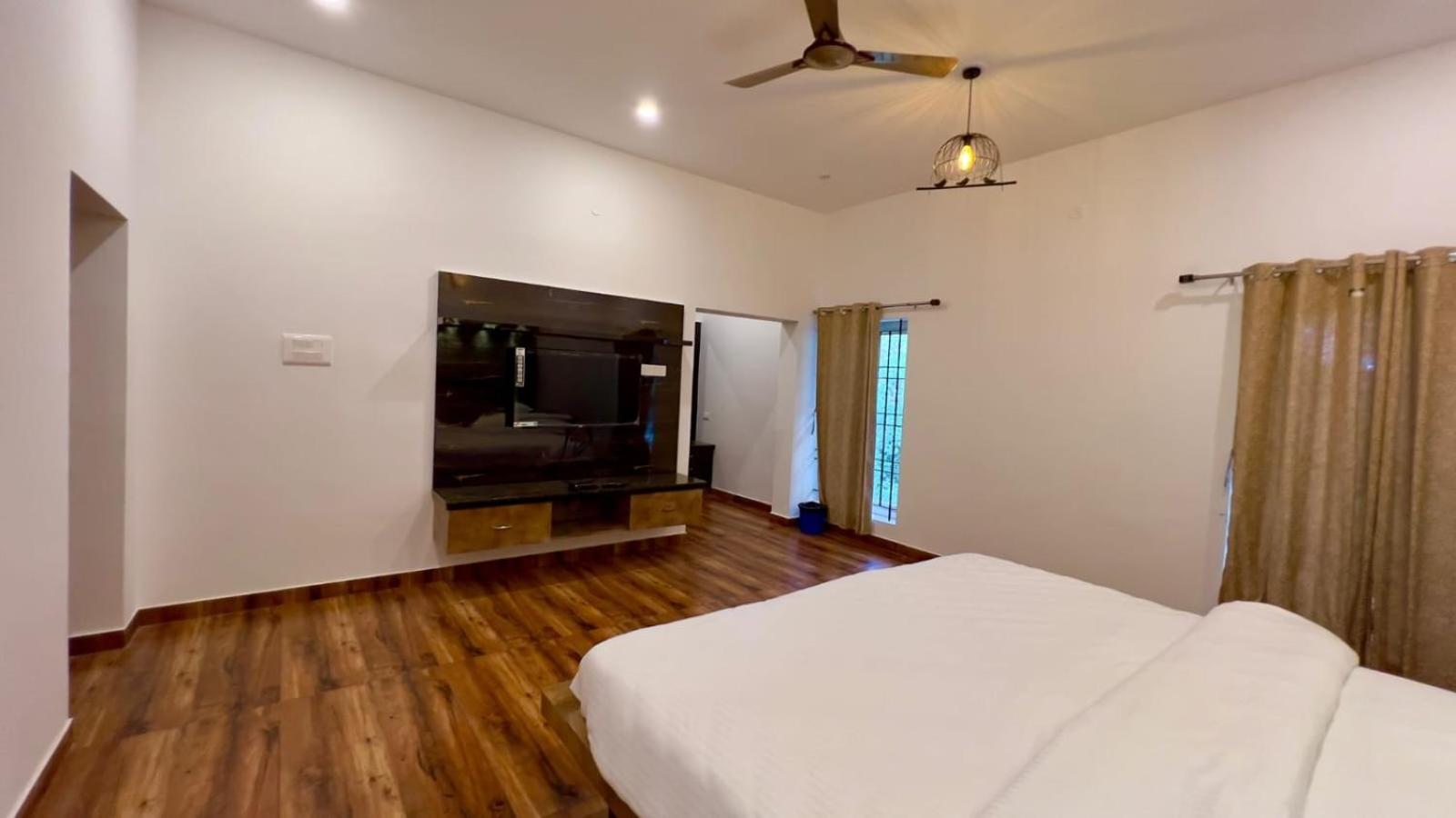 One-Bedroom Bungalow photo 1