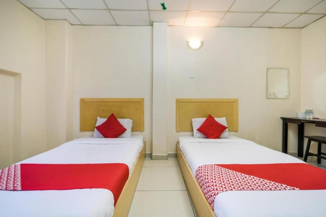 Deluxe Twin Room - Photo 1