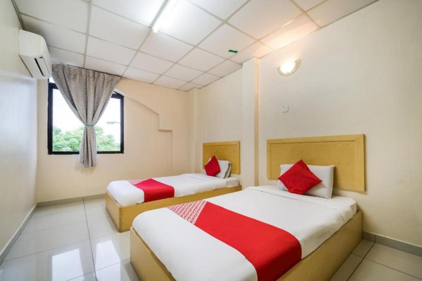 Deluxe Twin Room - Photo 3