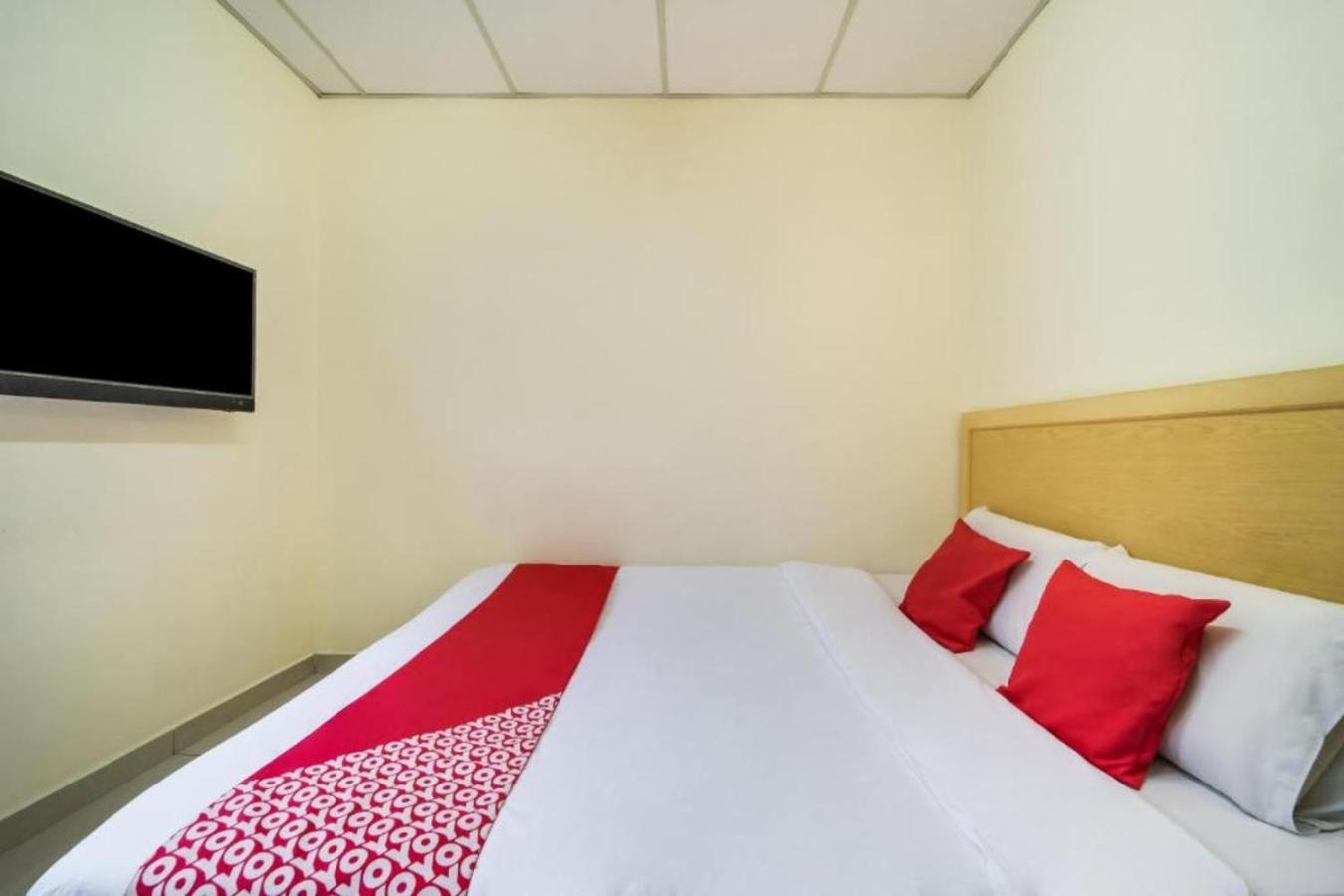 Standard Double Room - Photo 3