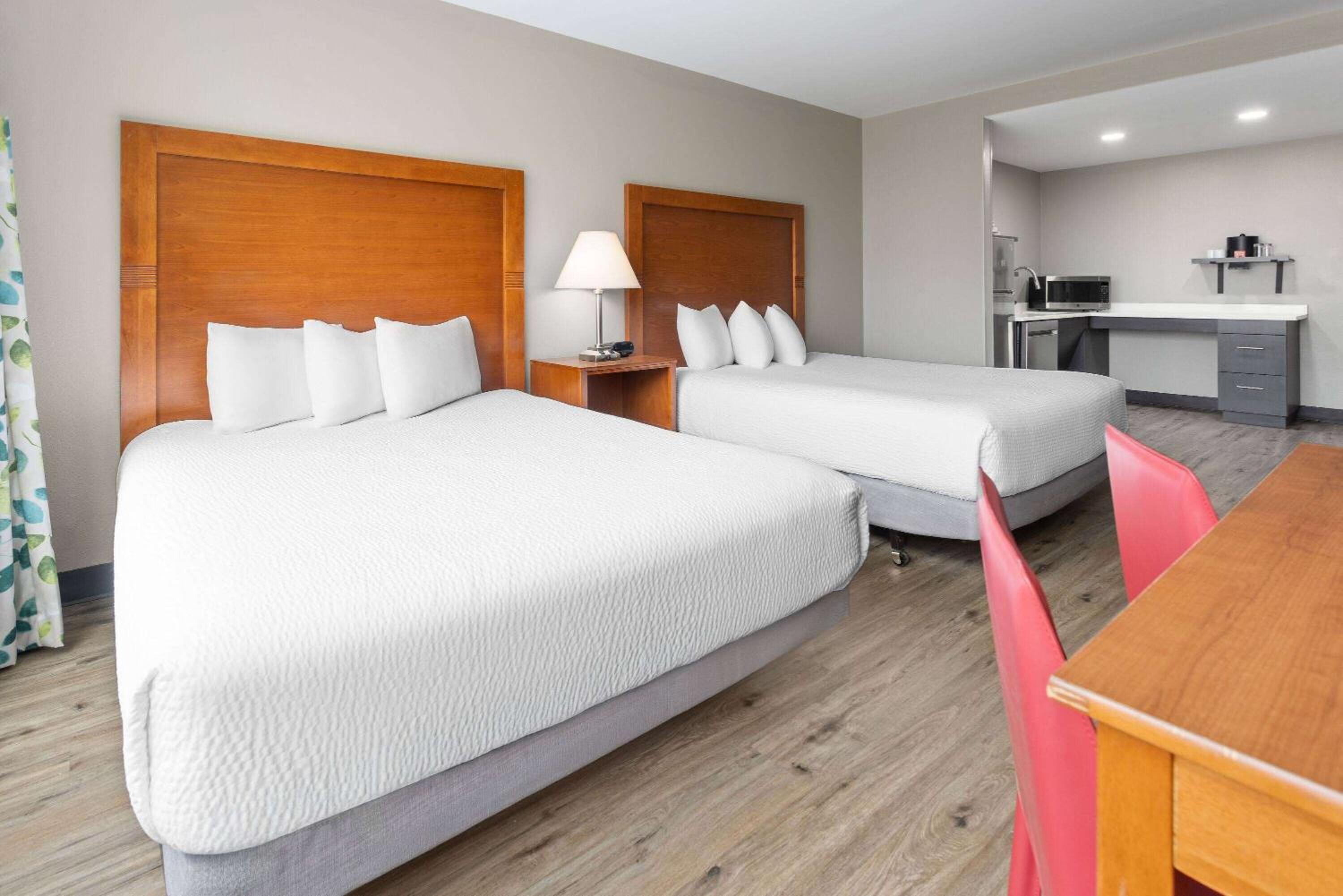 Double Room with Two Double Beds - Non-Smoking