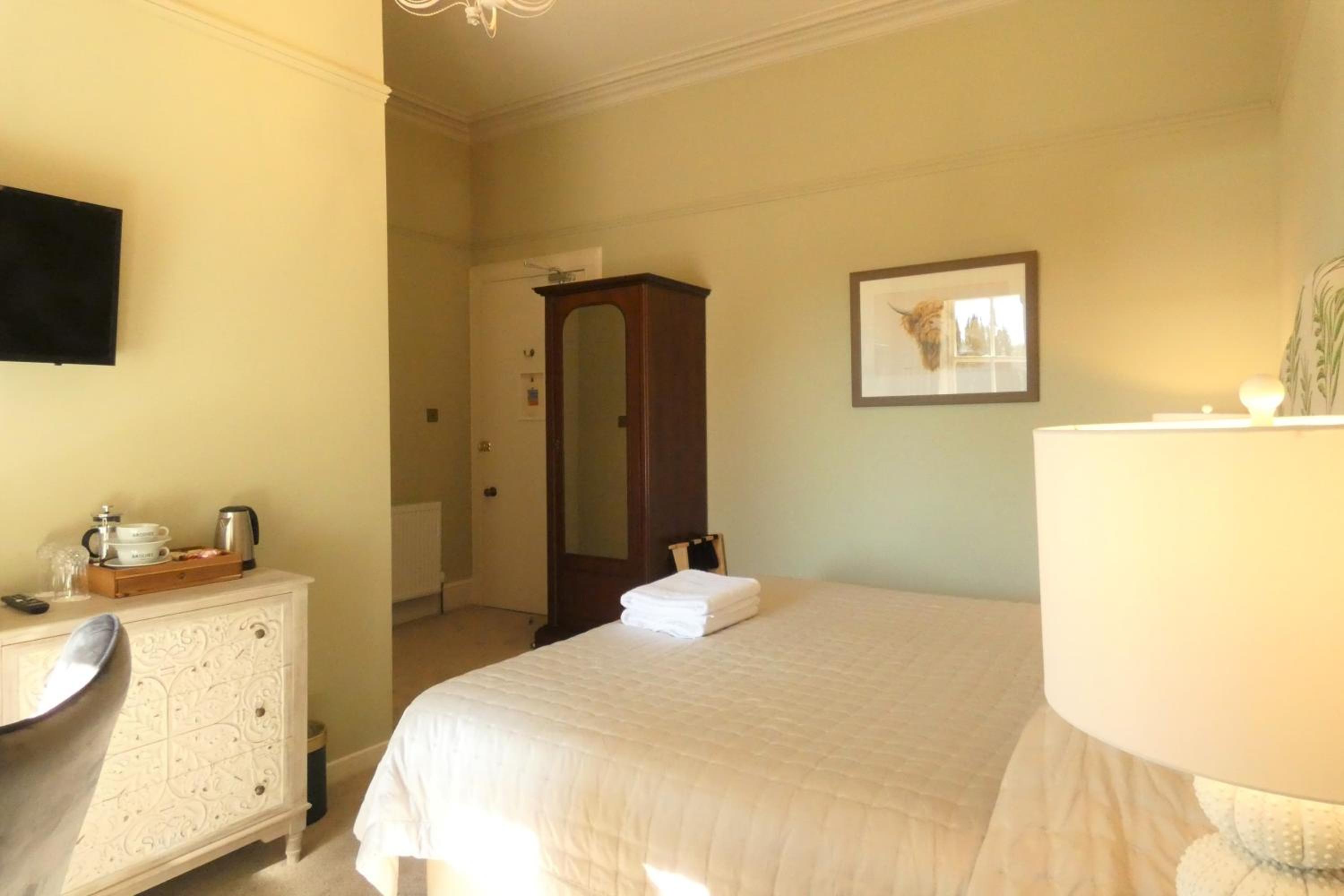 Large Twin Room photo 3