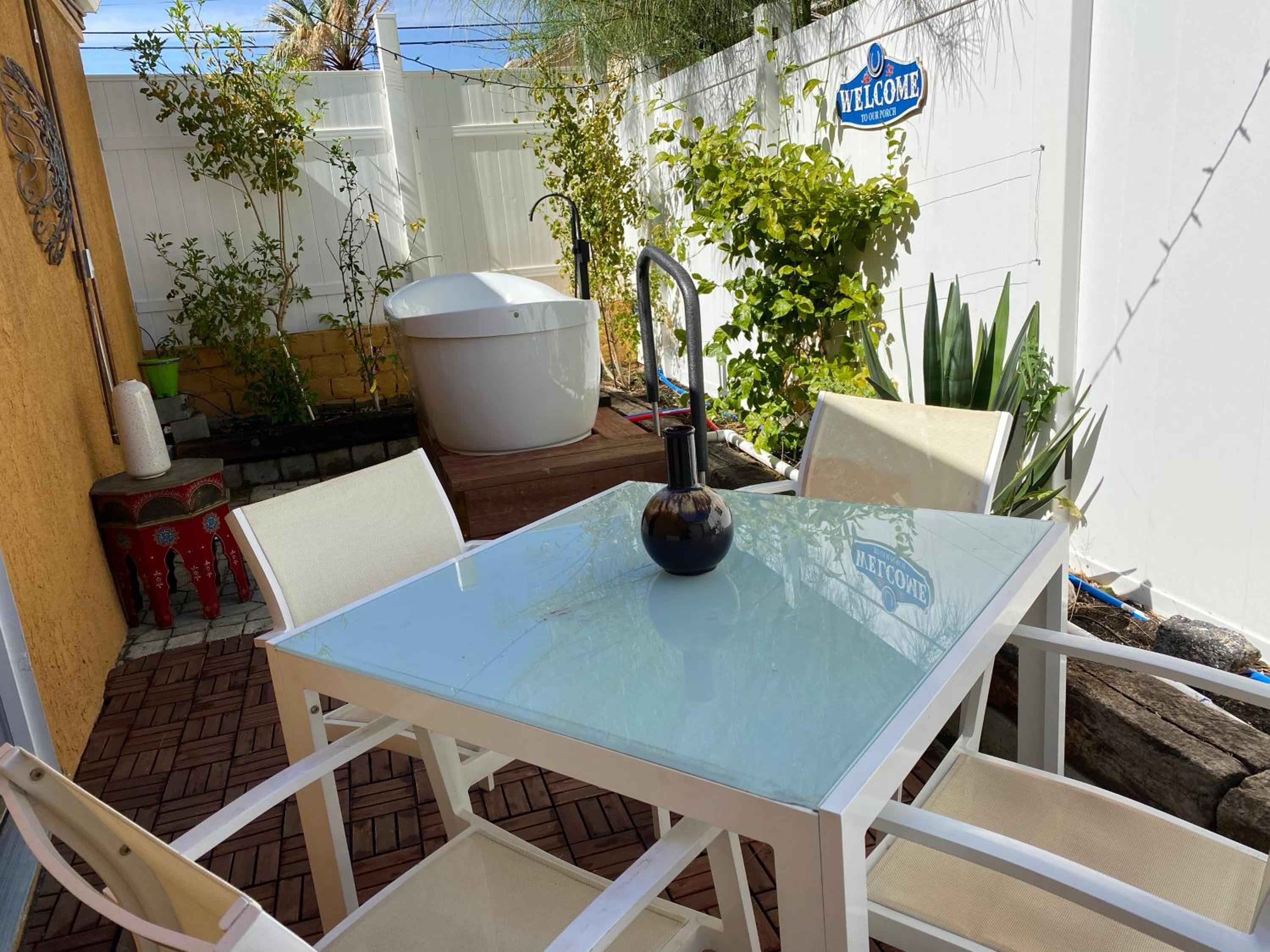 Double Room with Patio - Photo 4