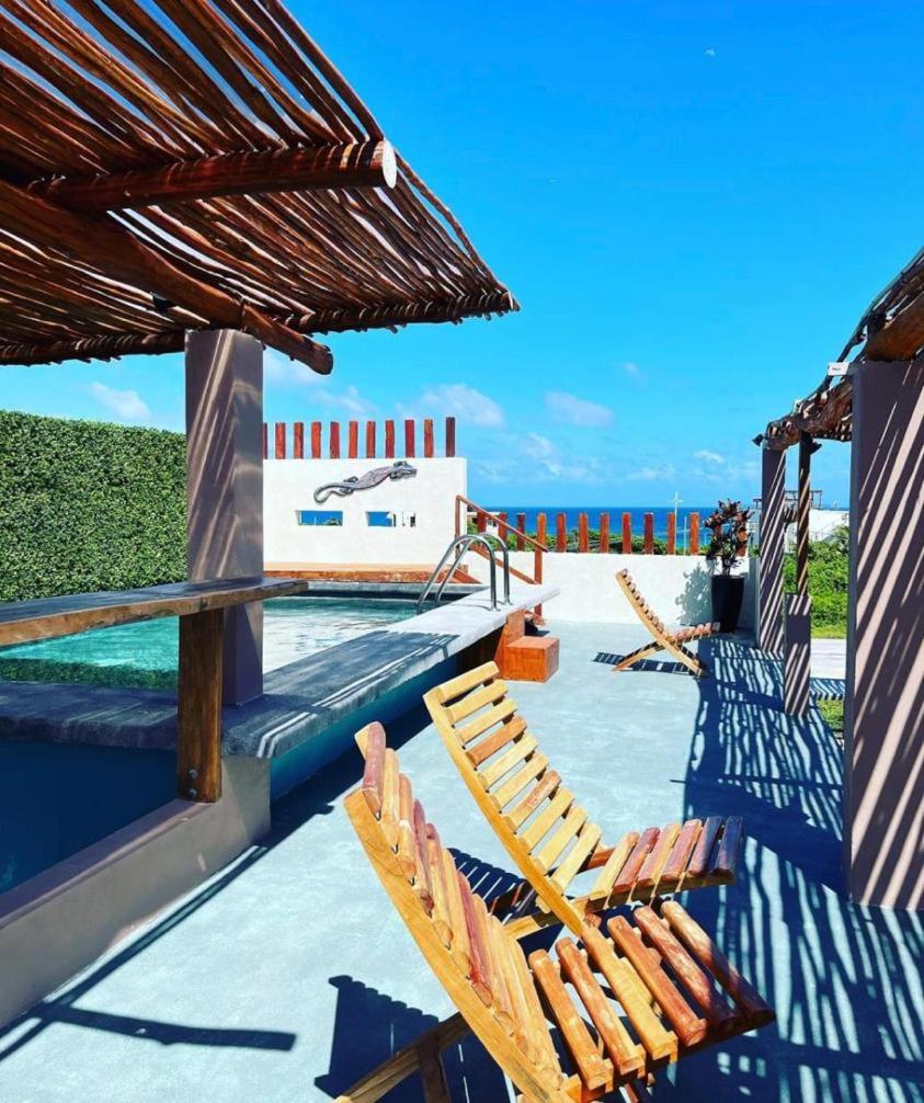 Apartment with Sea View - Photo 8