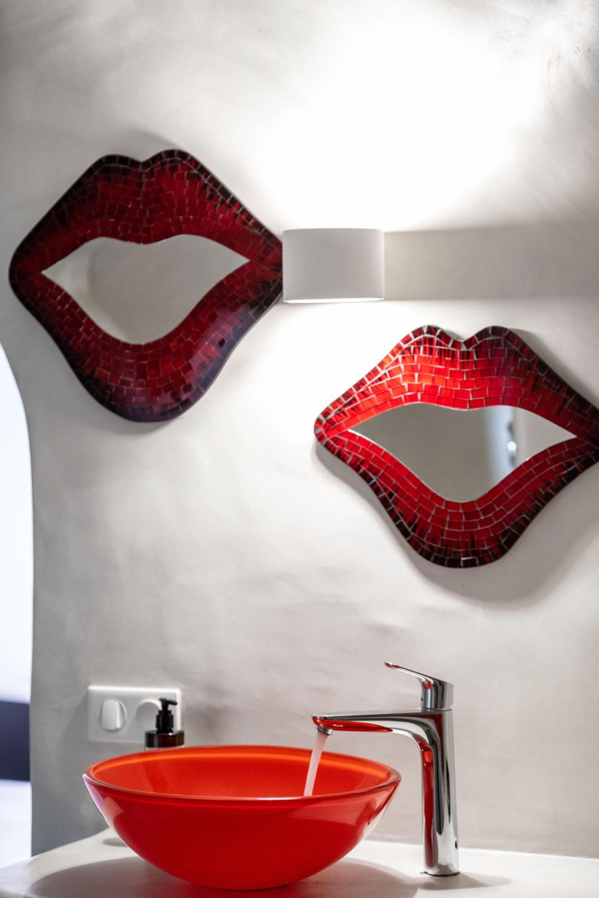 Senior Honeymoon Cave Suite with Indoor Hot Tub, Terrace with Caldera View & Private Pool
