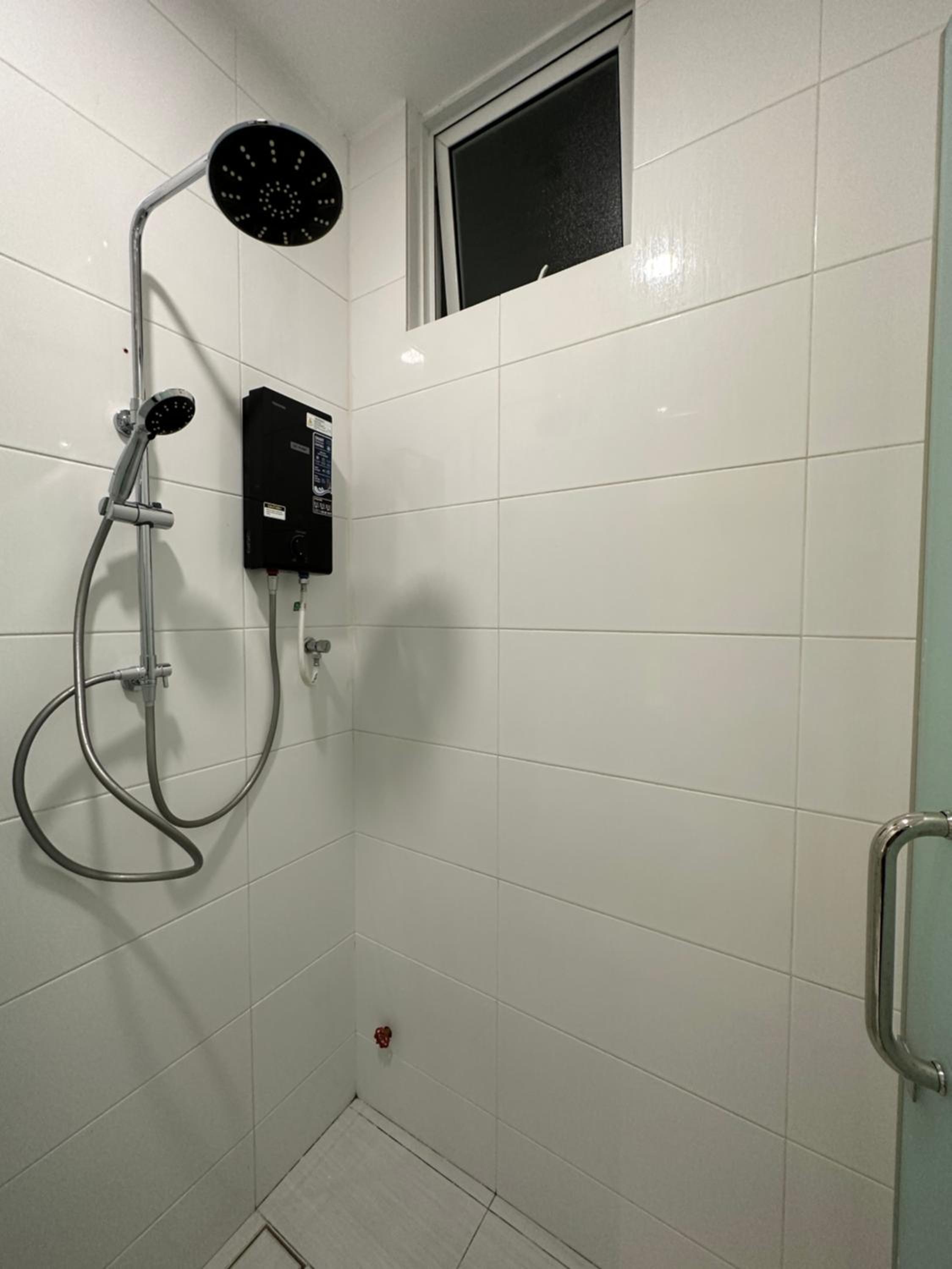 Three-Bedroom Apartment - Photo 13