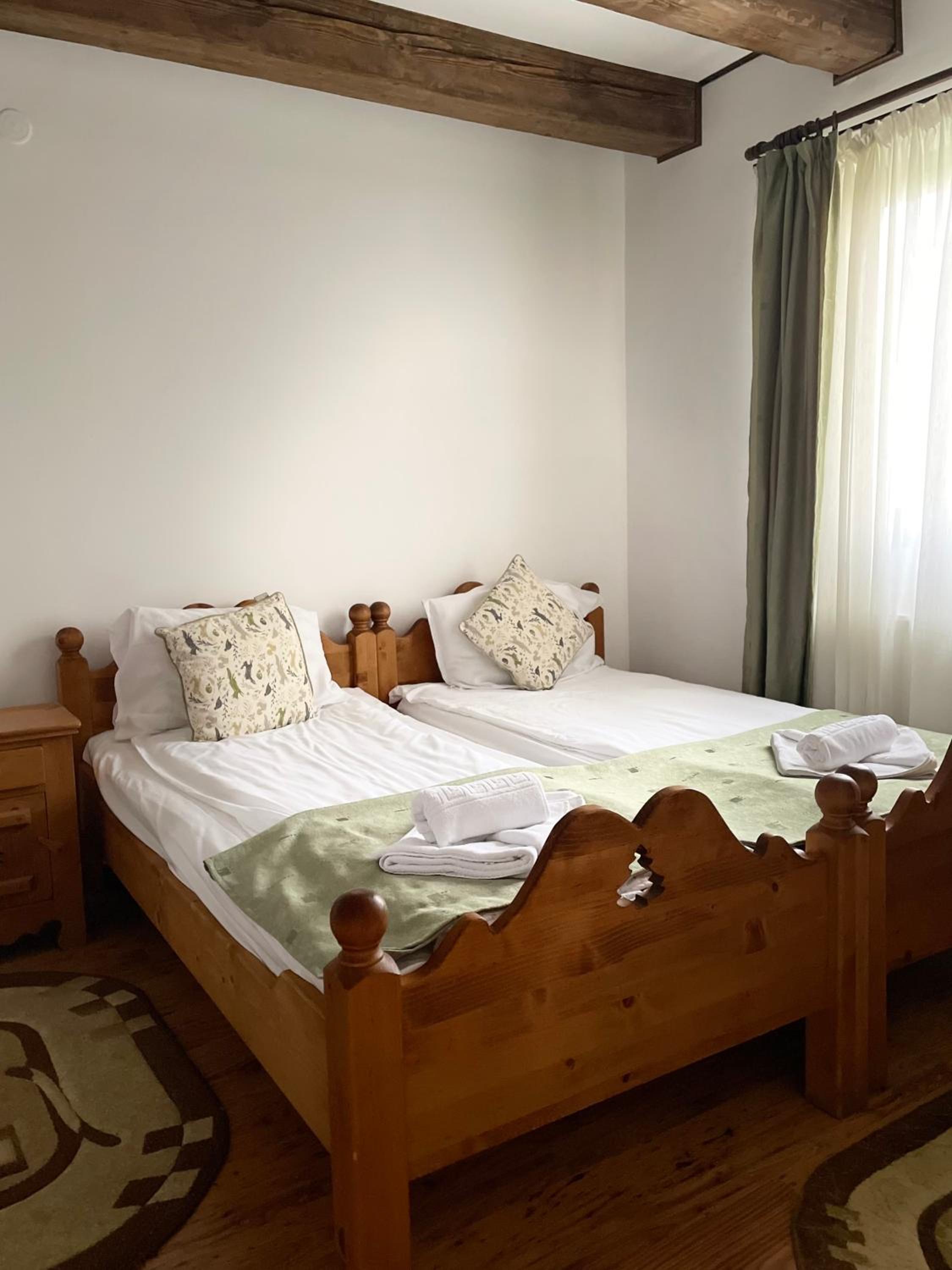 Small Twin Room photo 1