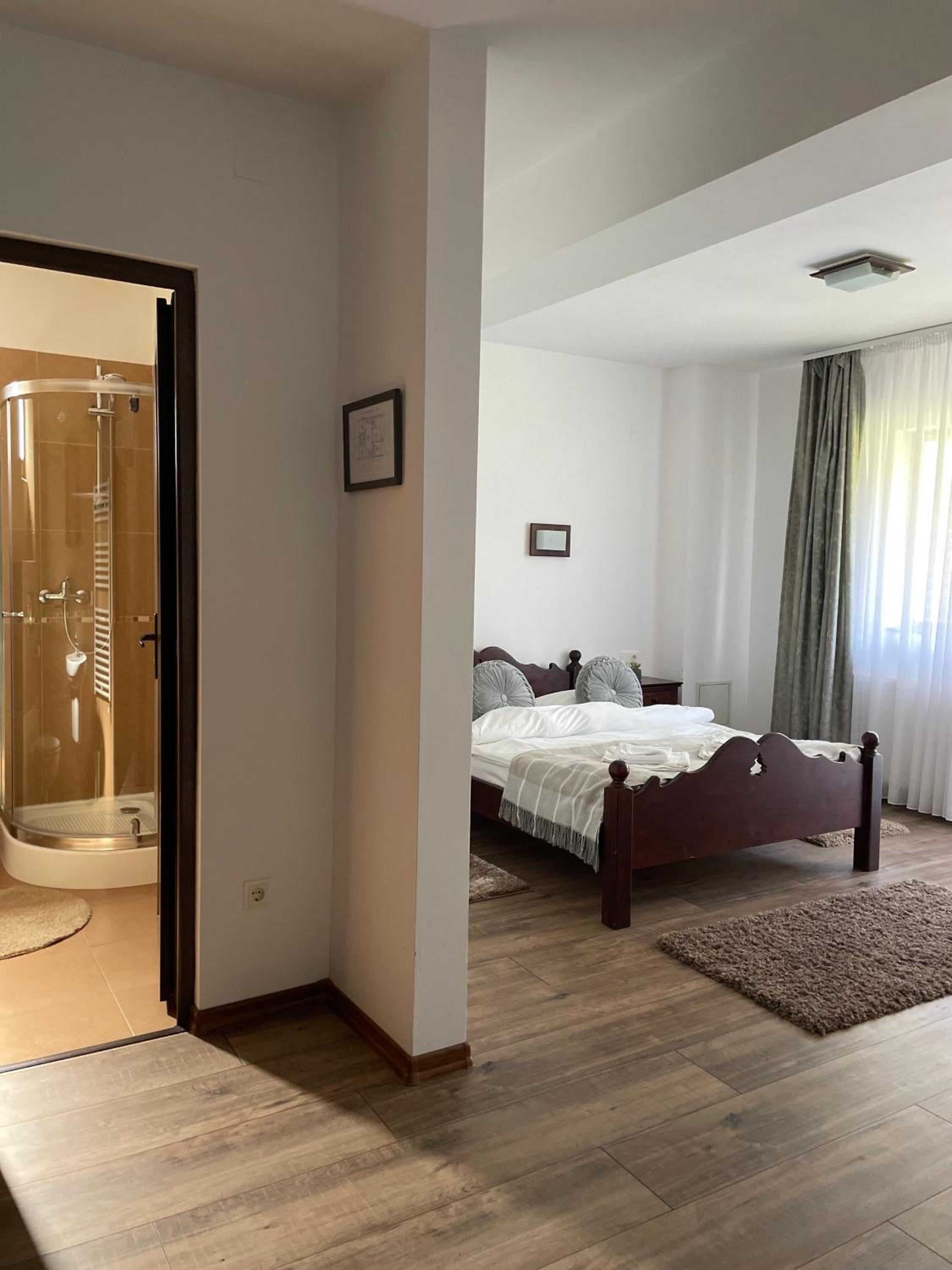 Double Room with Balcony photo 2
