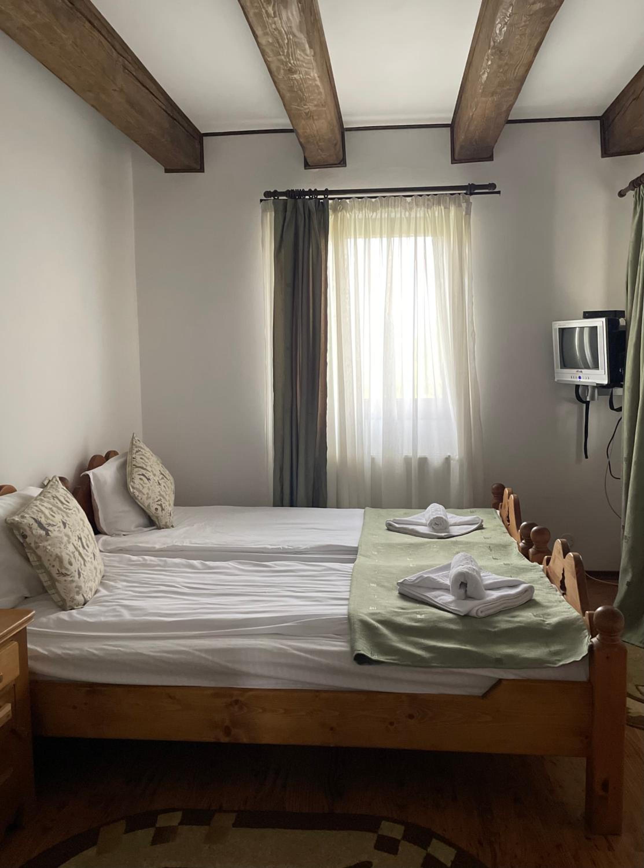 Small Twin Room photo 2