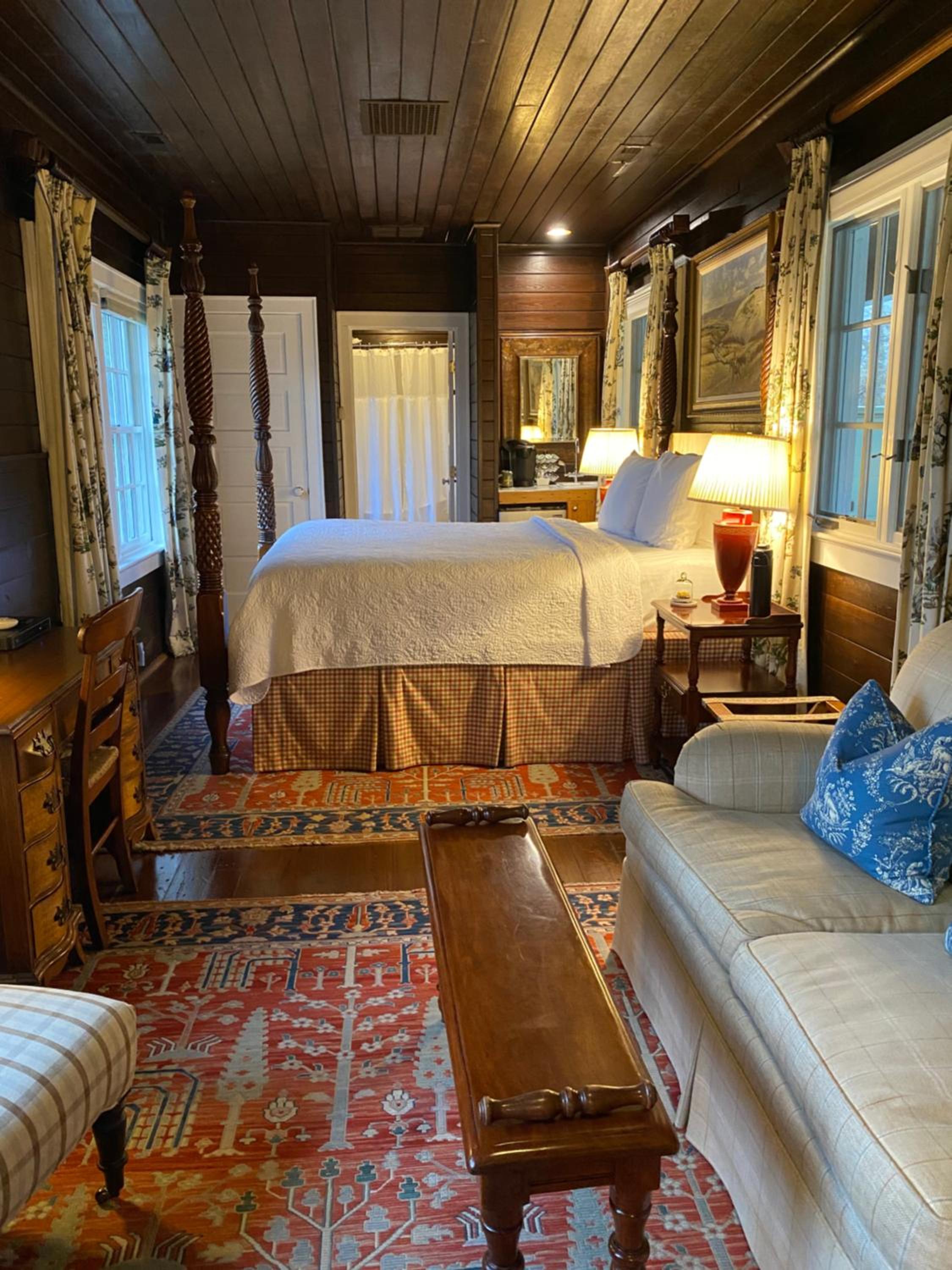 Carlyle Junior Suite