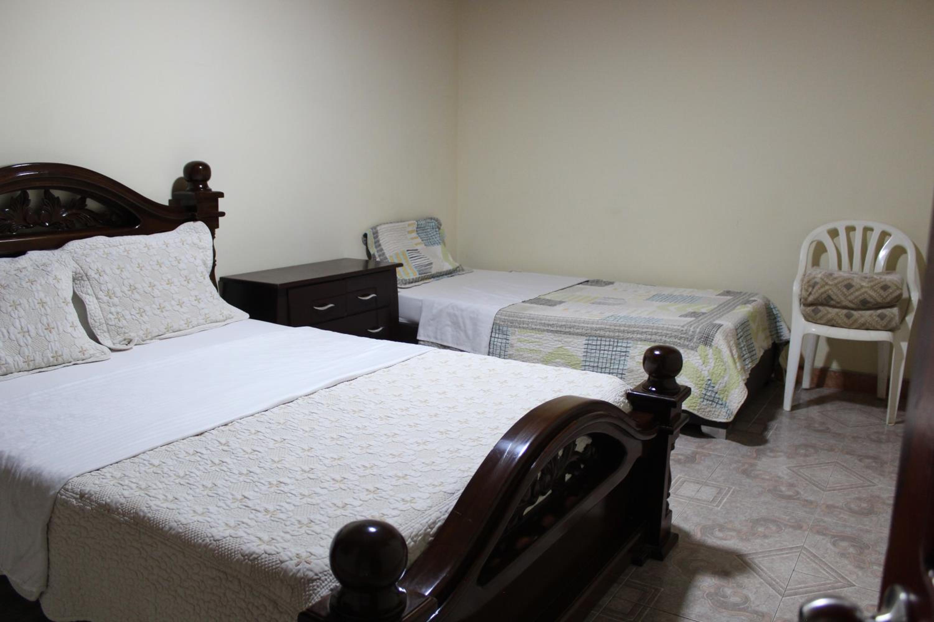 Triple Room with Private Bathroom photo 2