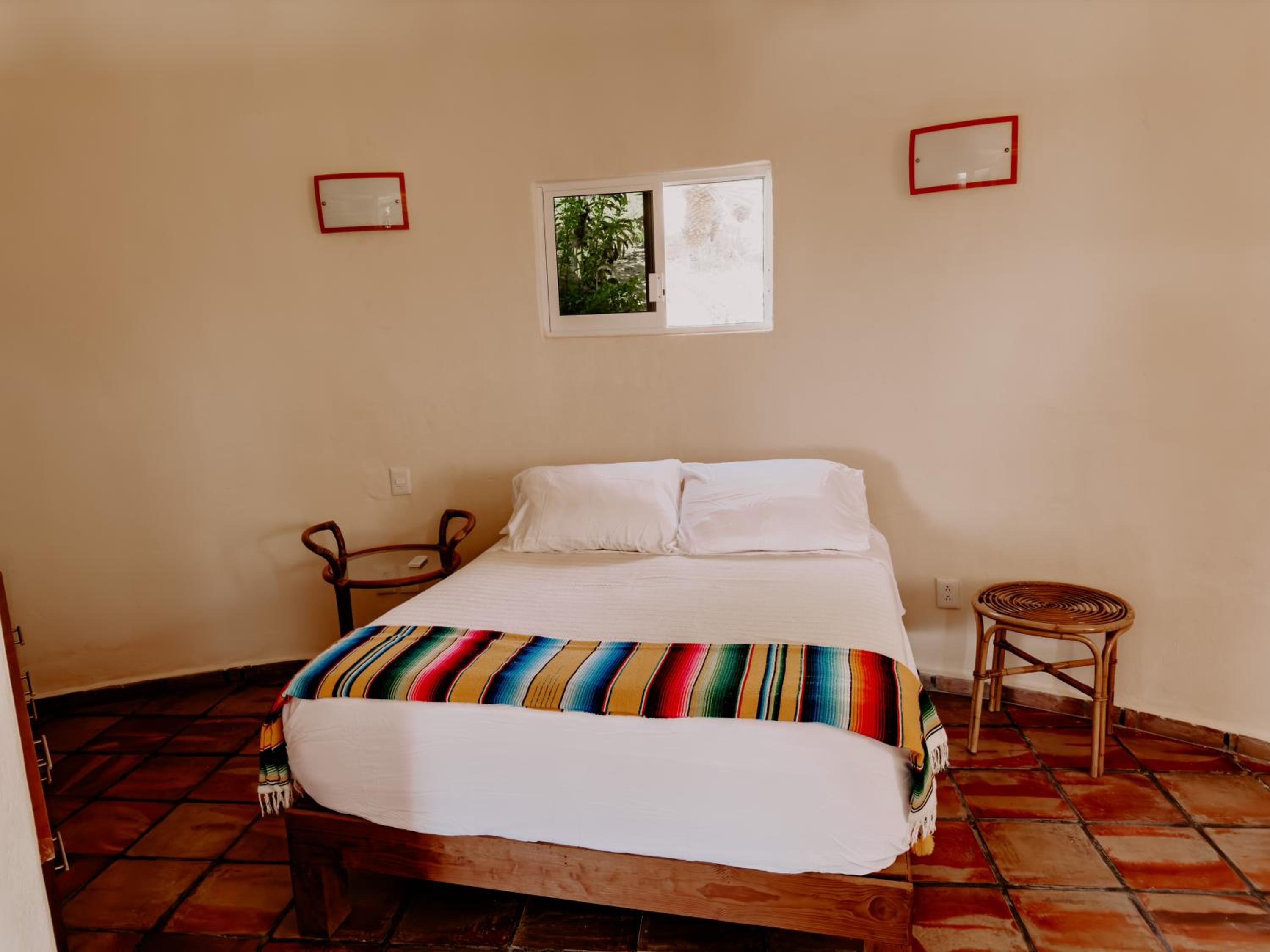 One-Bedroom House photo 1