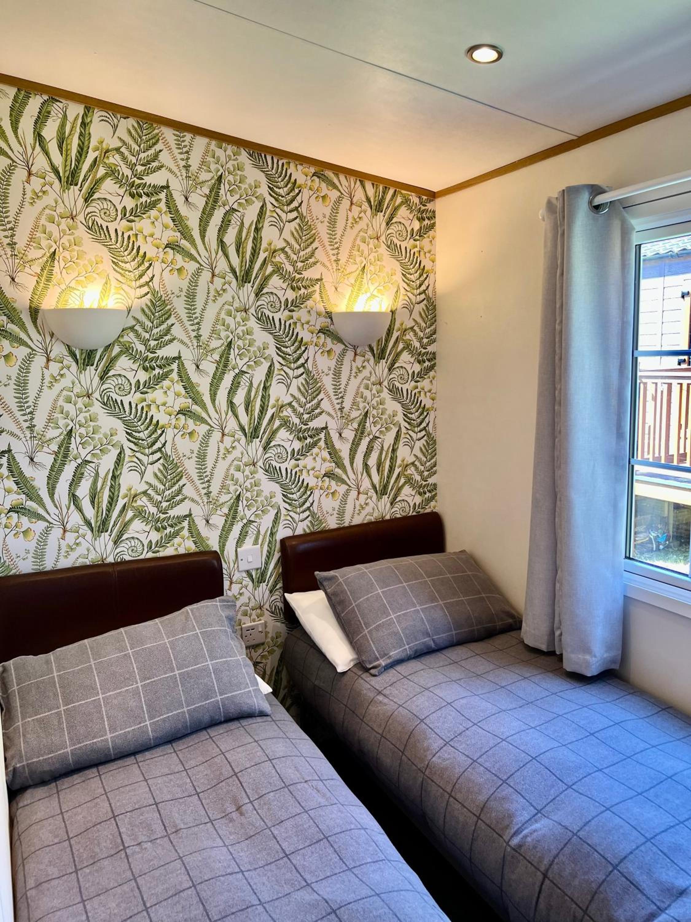 Two-Bedroom House photo 2
