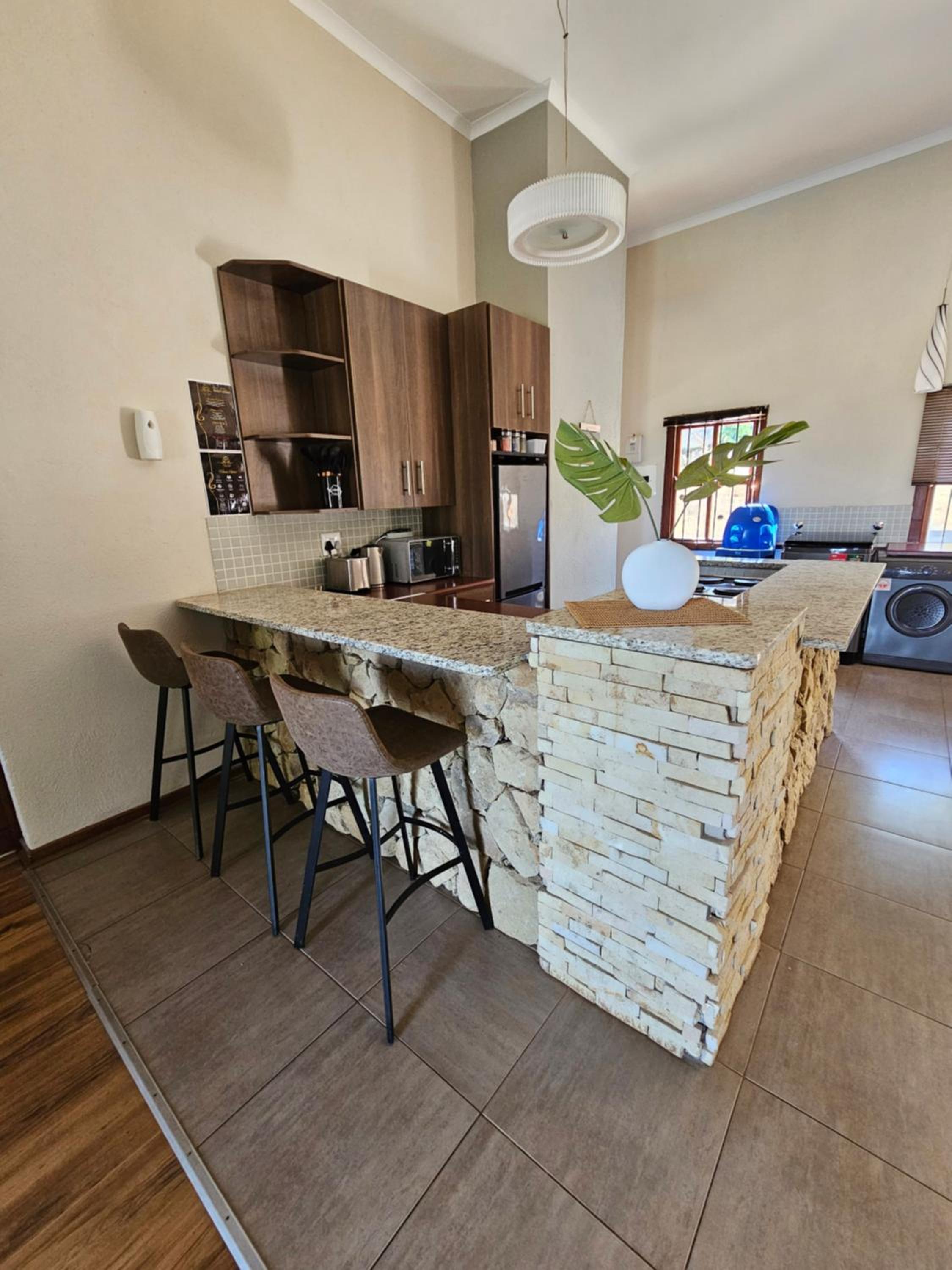 Four-Bedroom House - Photo 8
