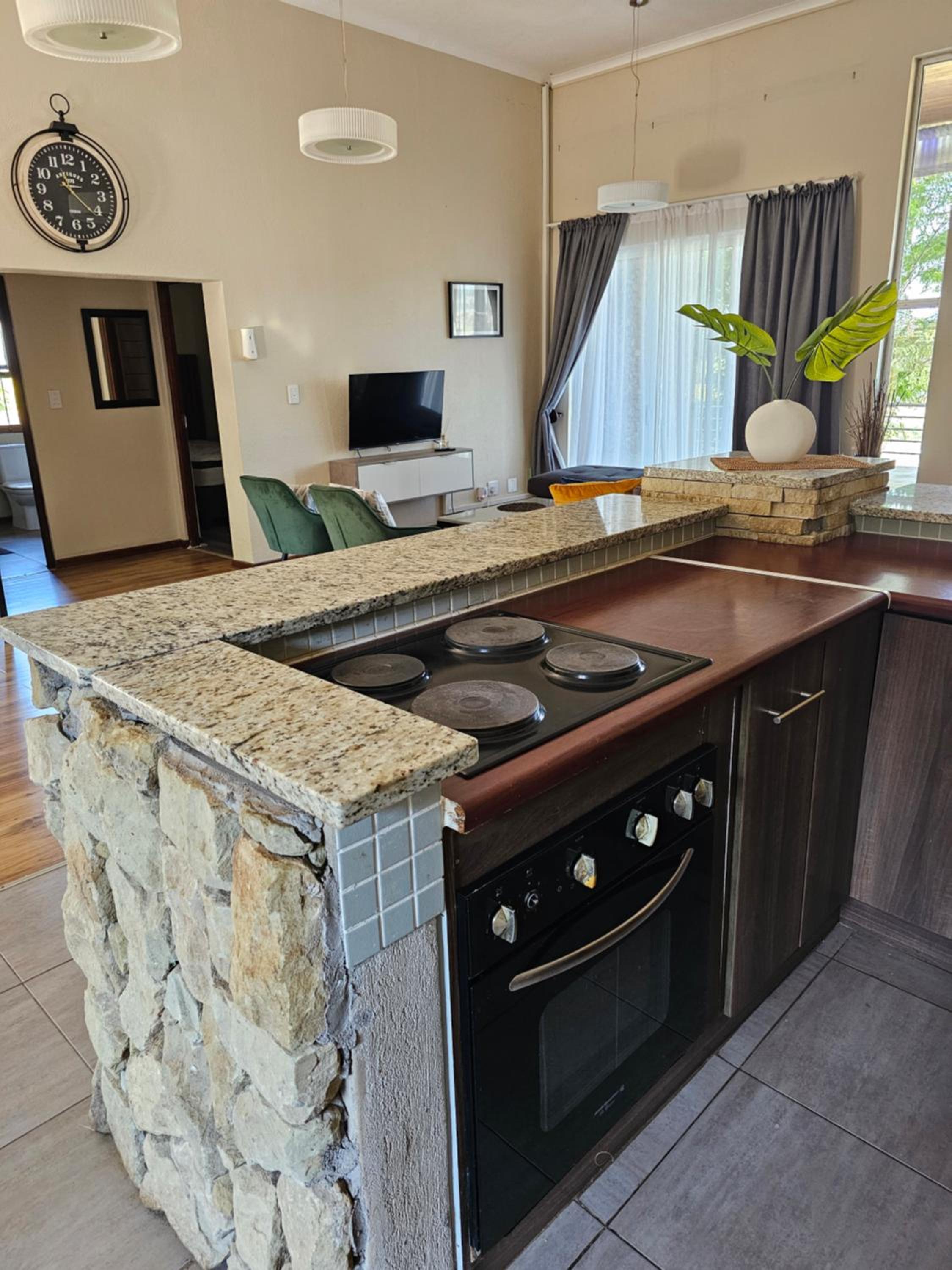Four-Bedroom House - Photo 16