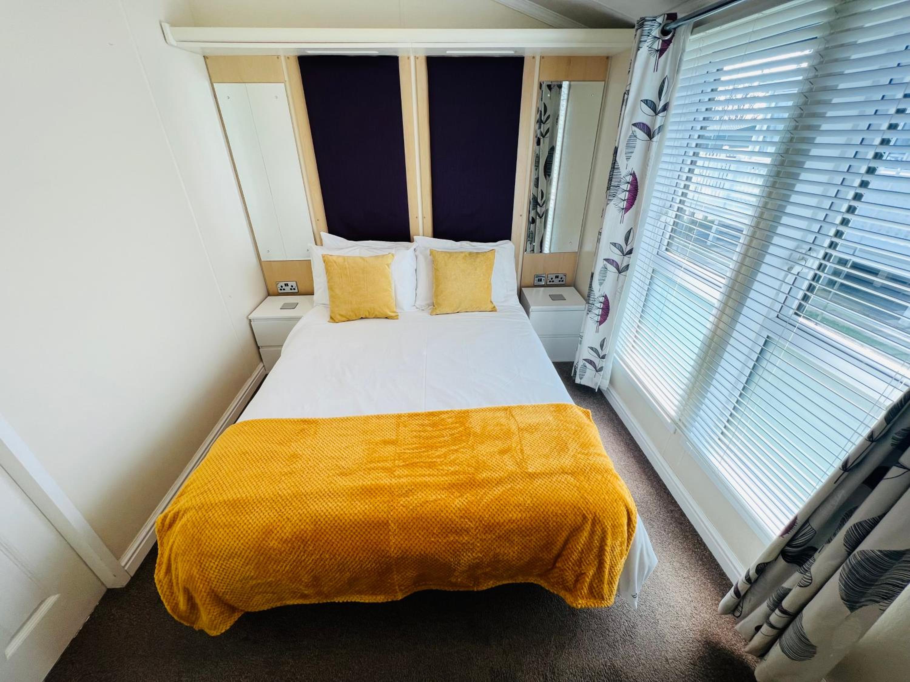 Two-Bedroom House photo 3