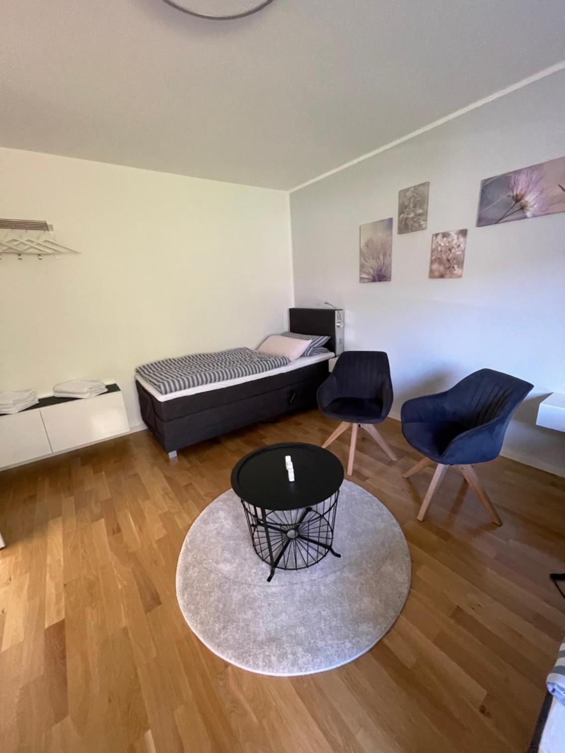 Two-Bedroom Apartment - Photo 20
