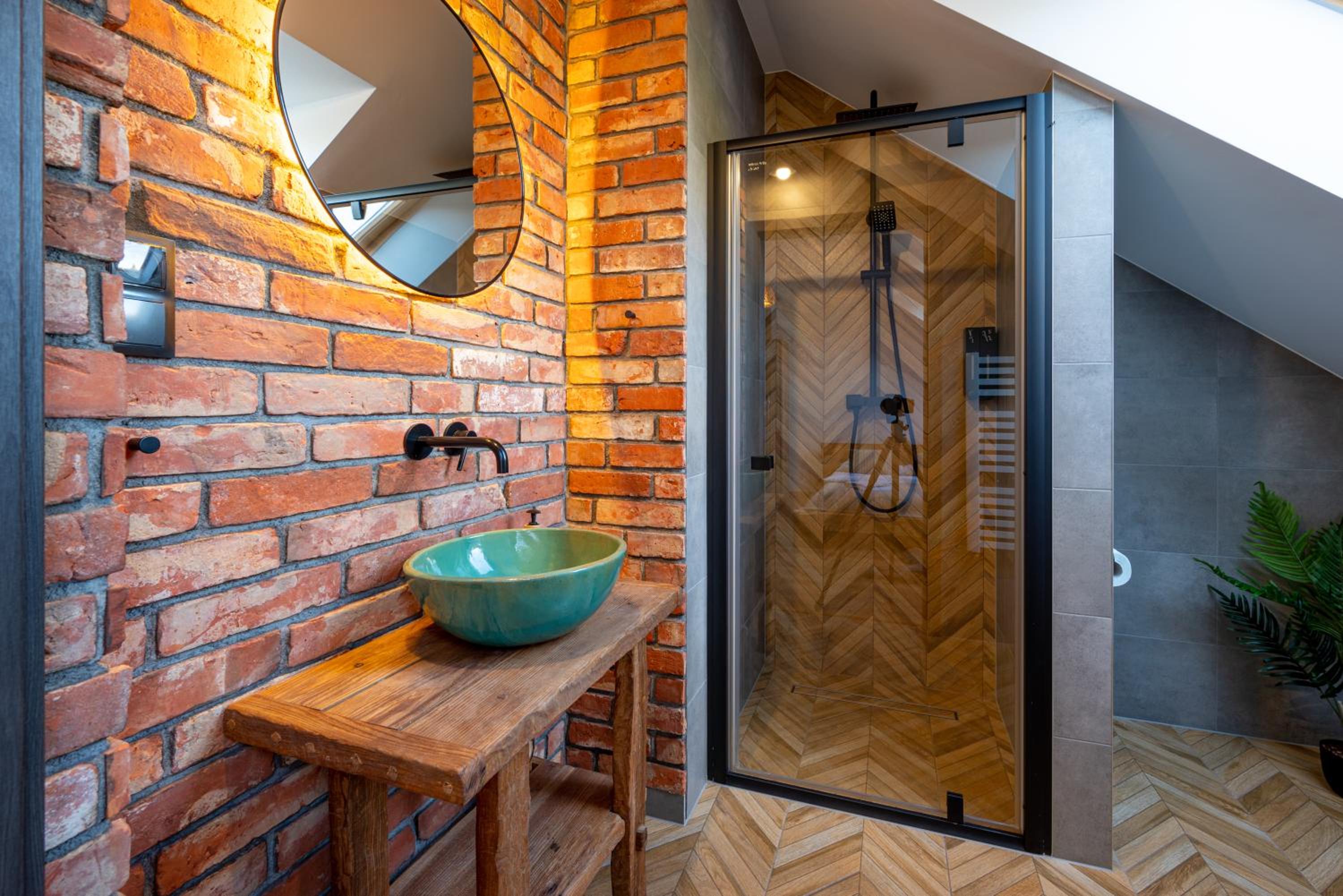 Double Room with Private Bathroom - Photo 6