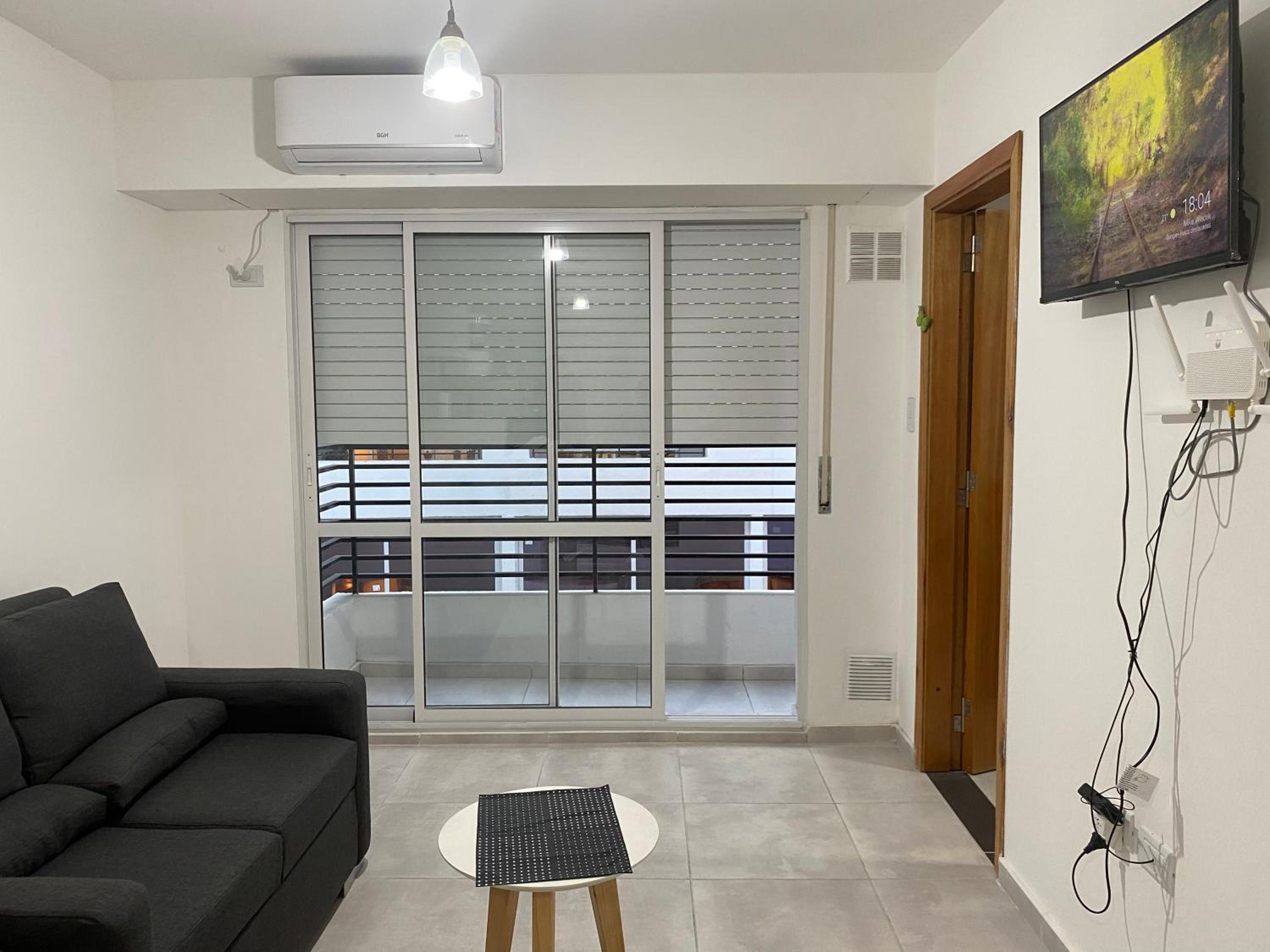 One-Bedroom Apartment photo 1