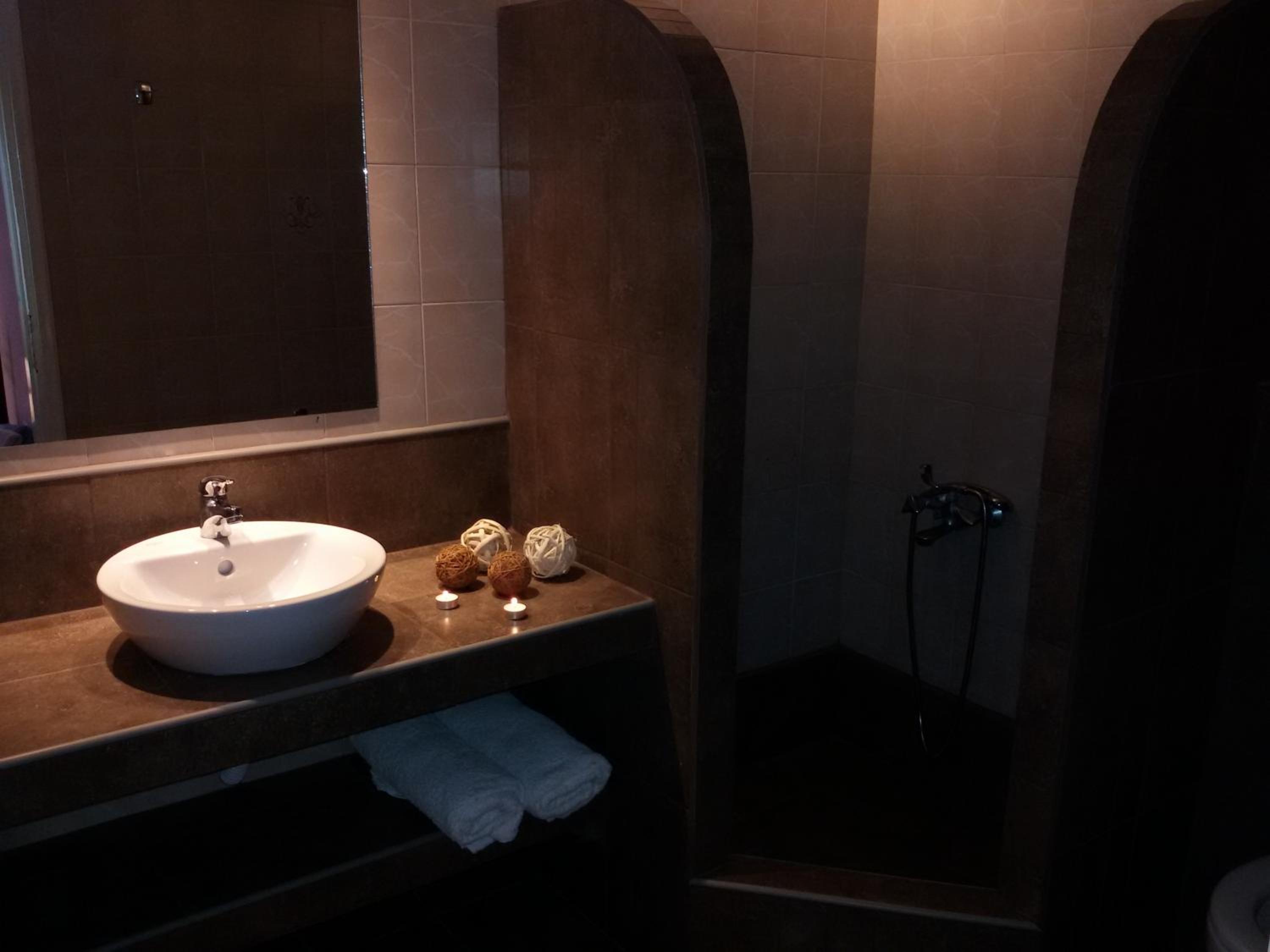 Superior Double or Twin Room - Photo 2