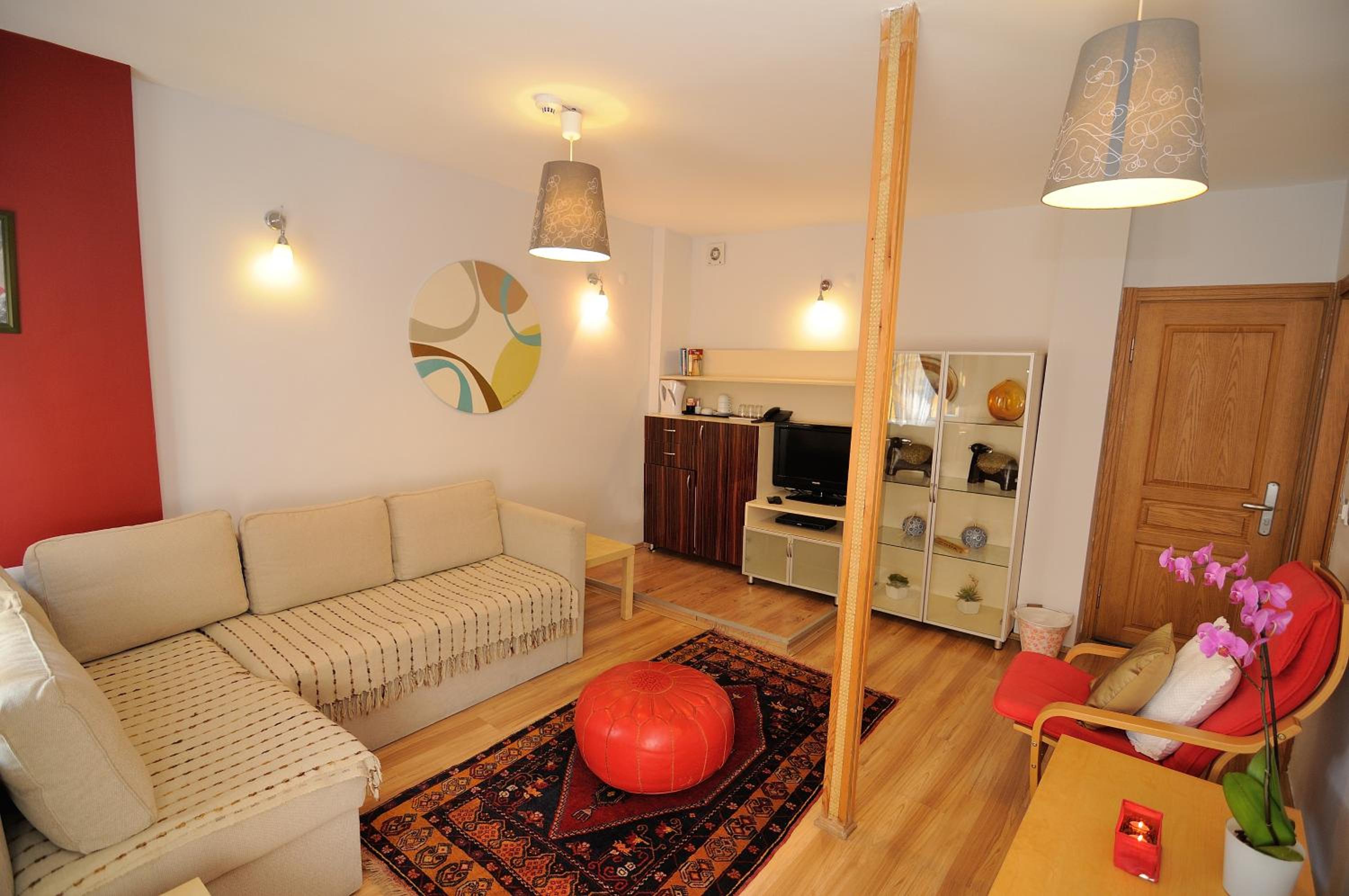 Family Room (3 Adults) photo 3