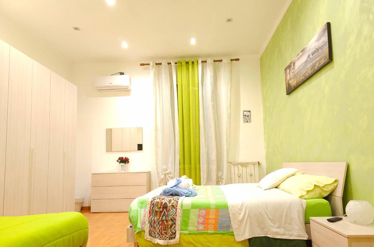 Quadruple Room with Private External Bathroom